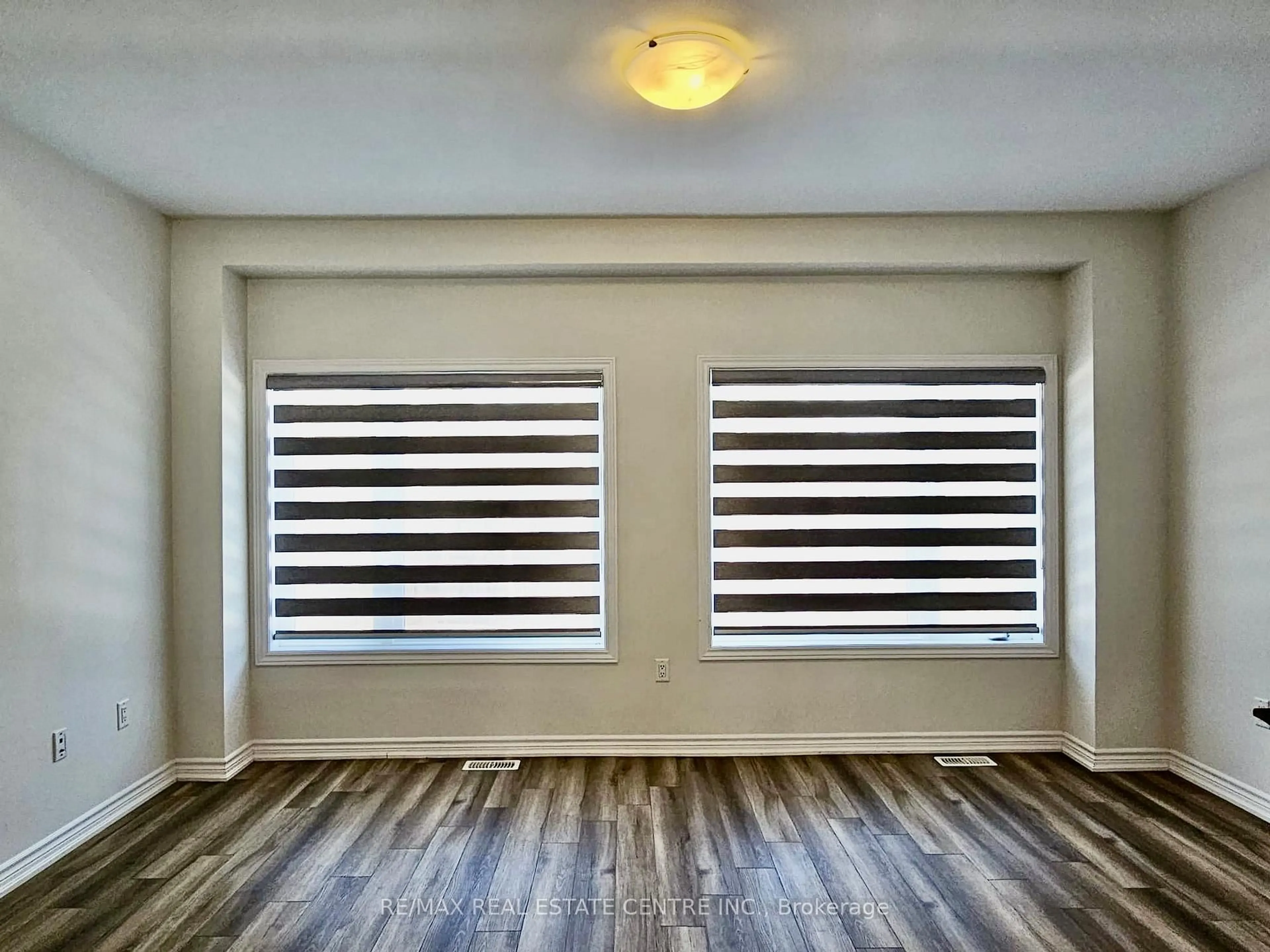 A pic of a room for 290 Equestrian Ave, Cambridge Ontario N3E 0E7