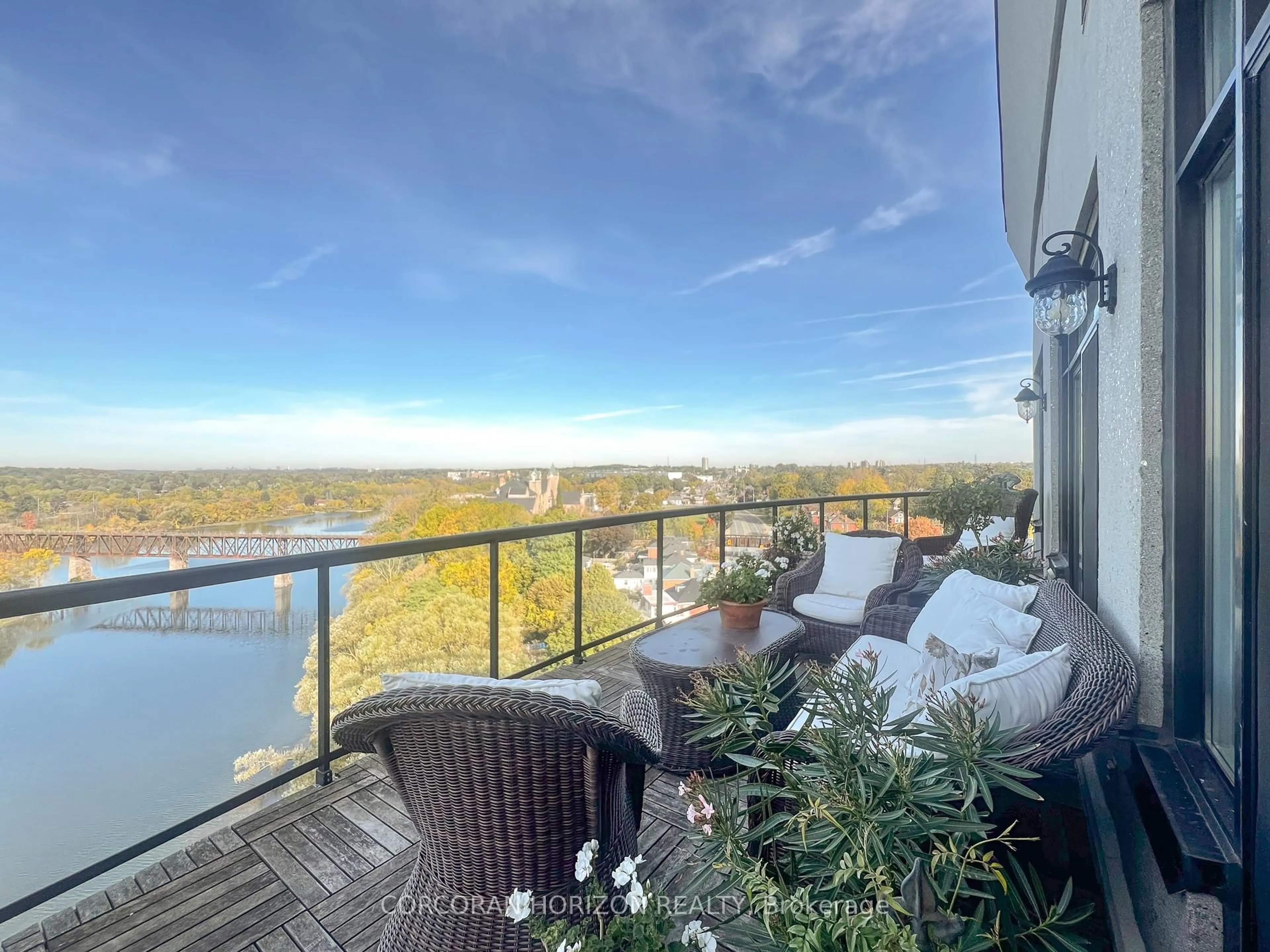 Balcony in the apartment, water/lake/river/ocean view for 170 Water St #UPH4, Cambridge Ontario N1R 3B6