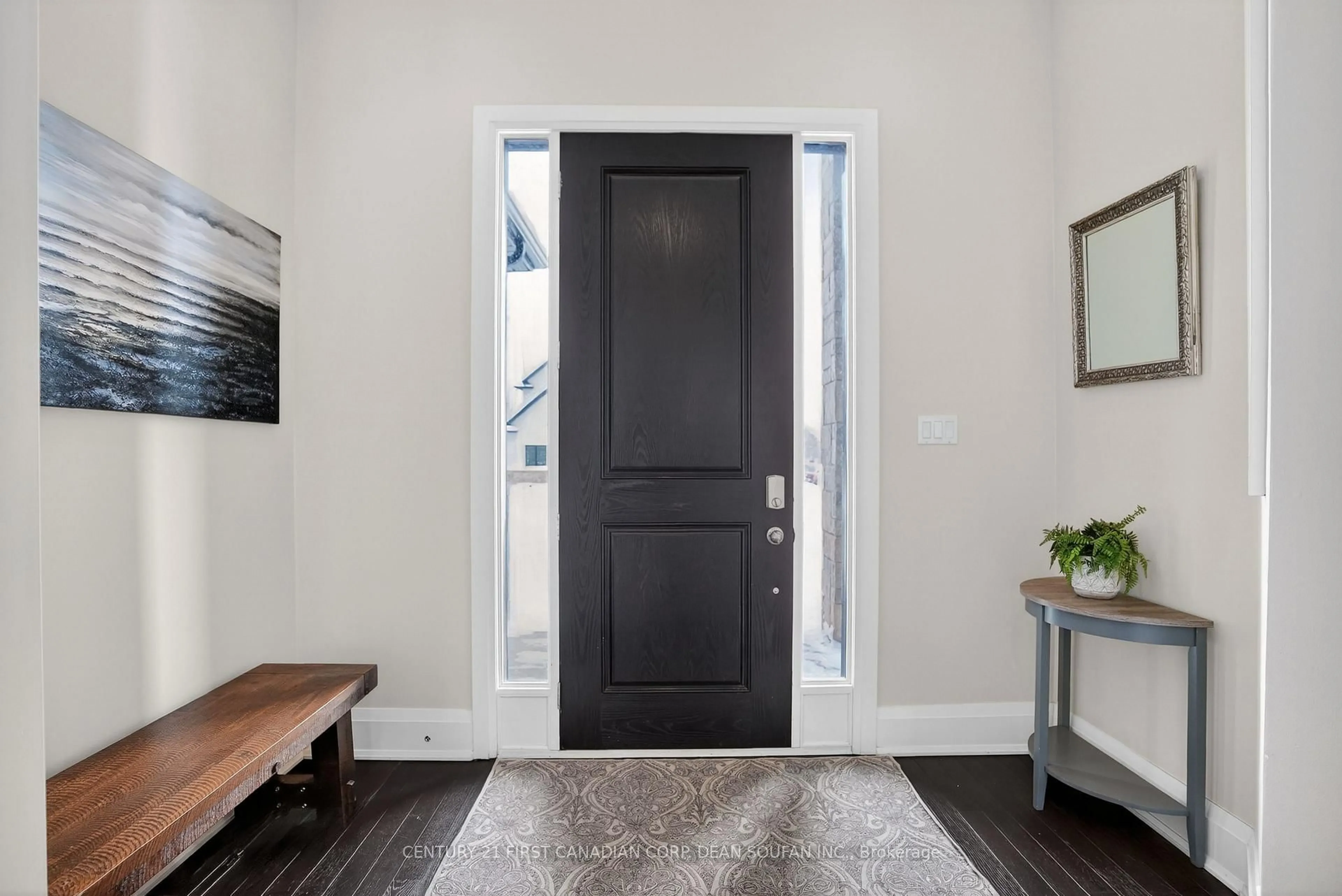 Indoor entryway for 6644 Upper Canada Crossing, London South Ontario N6P 0C2