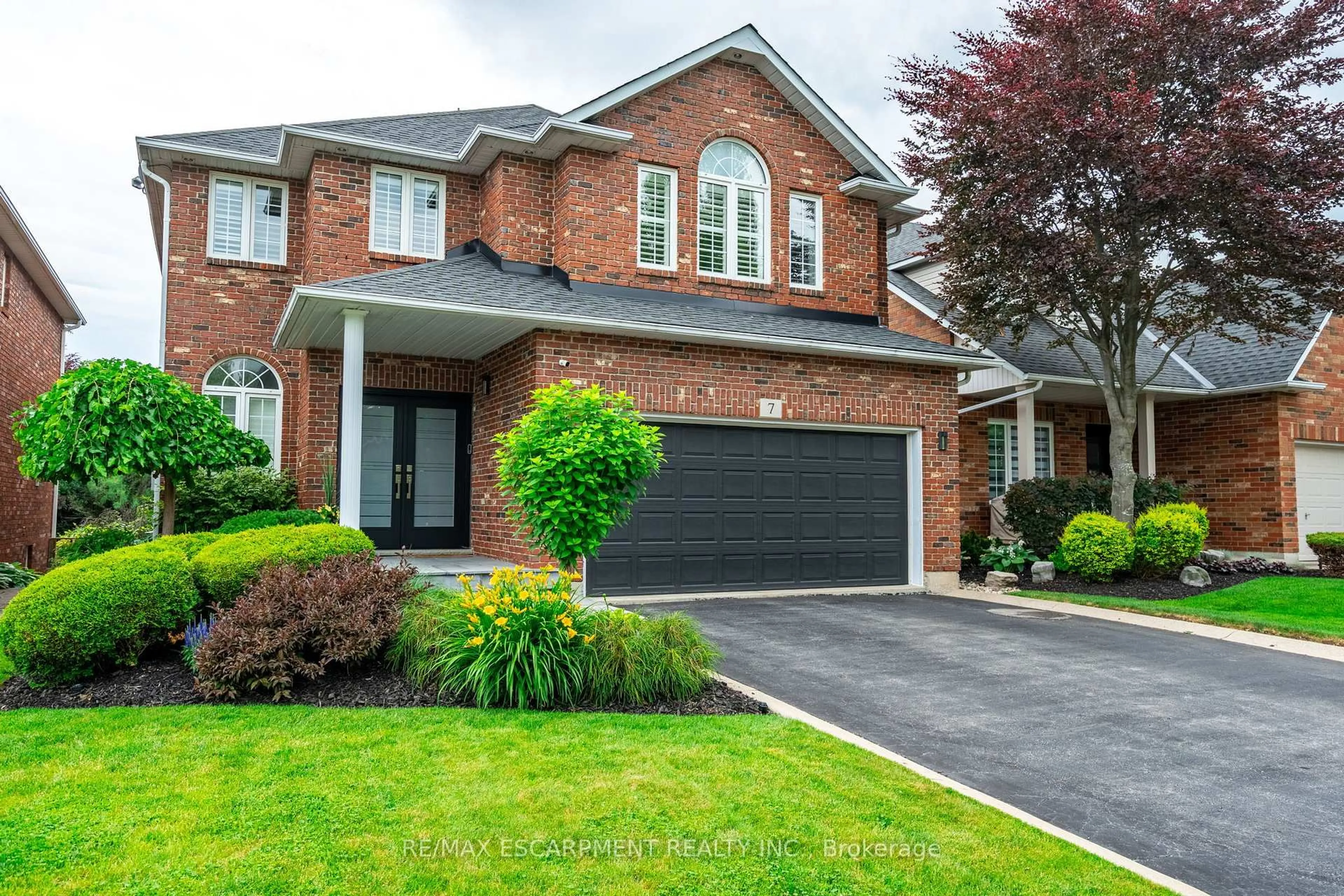 Home with brick exterior material, street for 7 Volterra Crt, Hamilton Ontario L8B 0K7