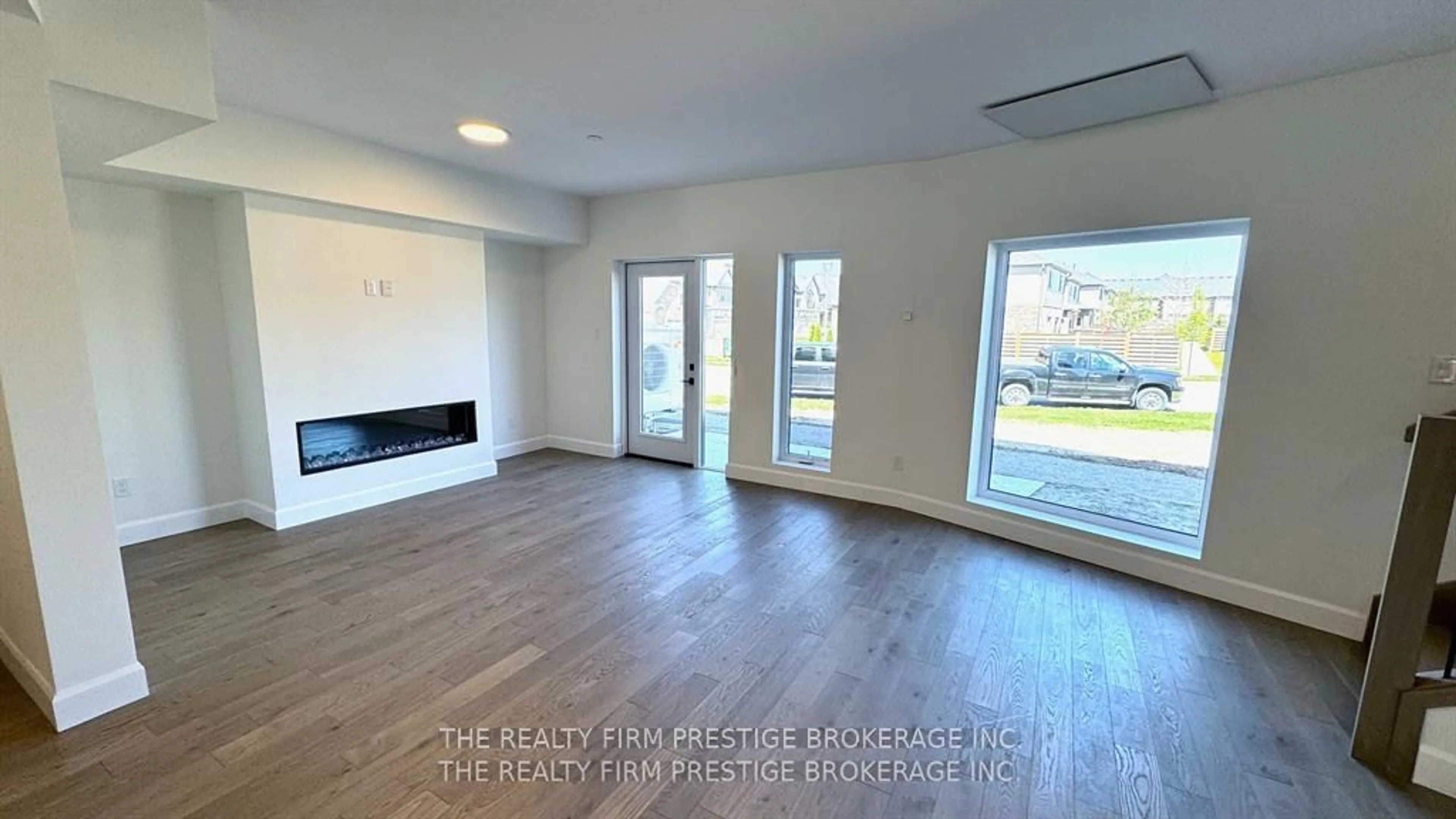 A pic of a room for 2082 Lumen Dr #B118, London South Ontario N6K 0L3