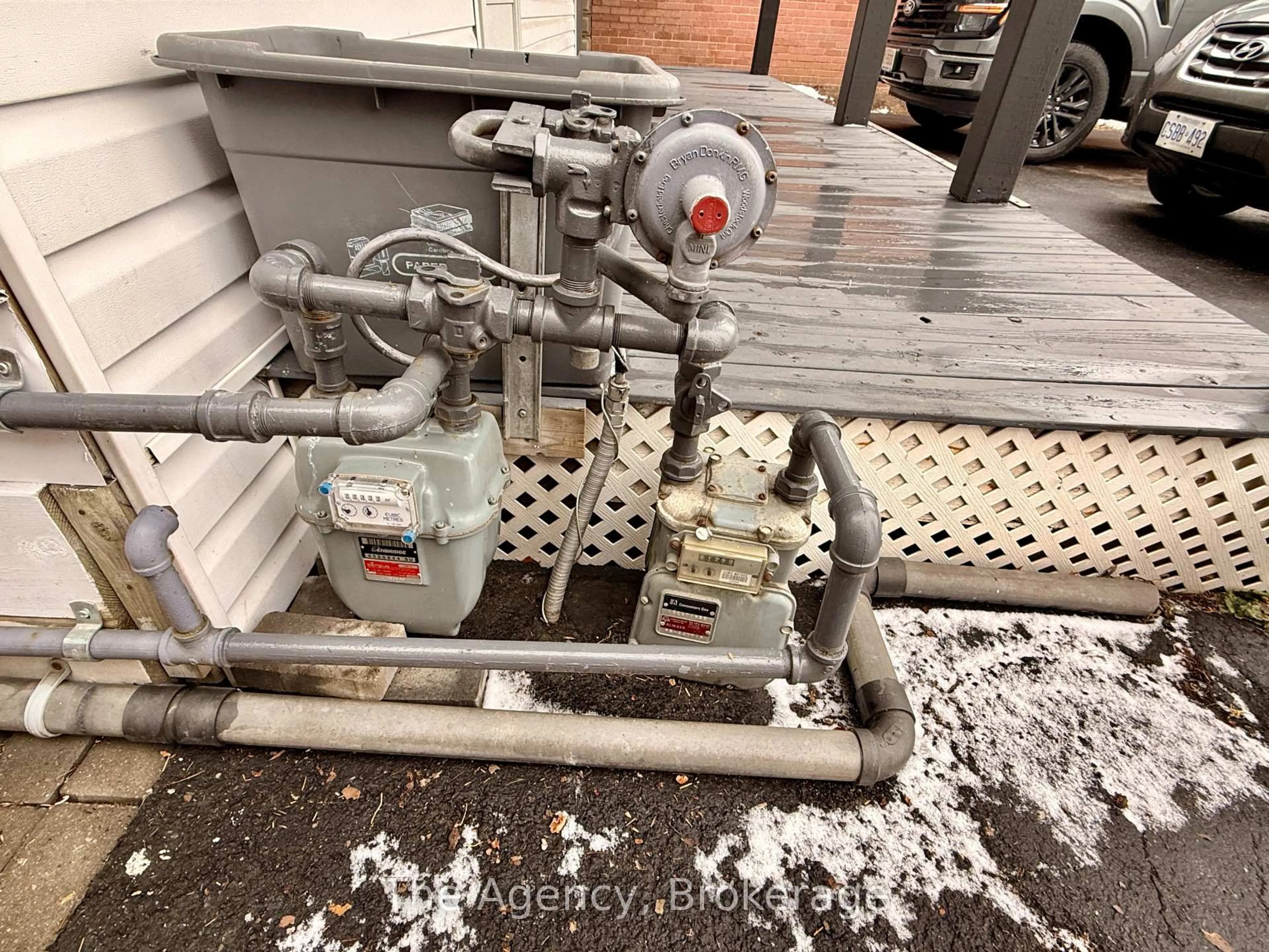 Unknown for 484 East Main St, Welland Ontario L3B 3X6