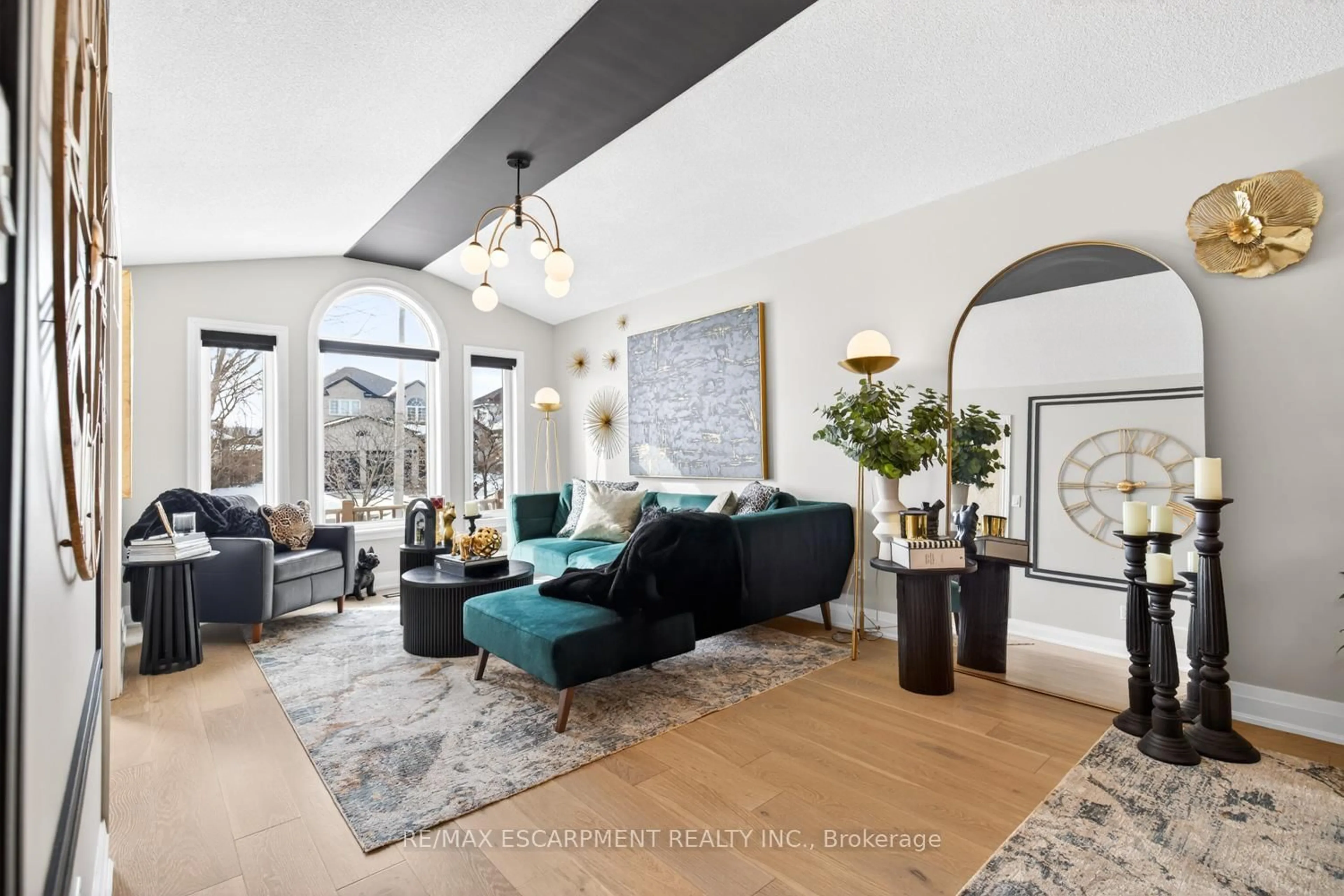 Living room with furniture, unknown for 7 Waterside Dr, Hamilton Ontario L8E 5T9