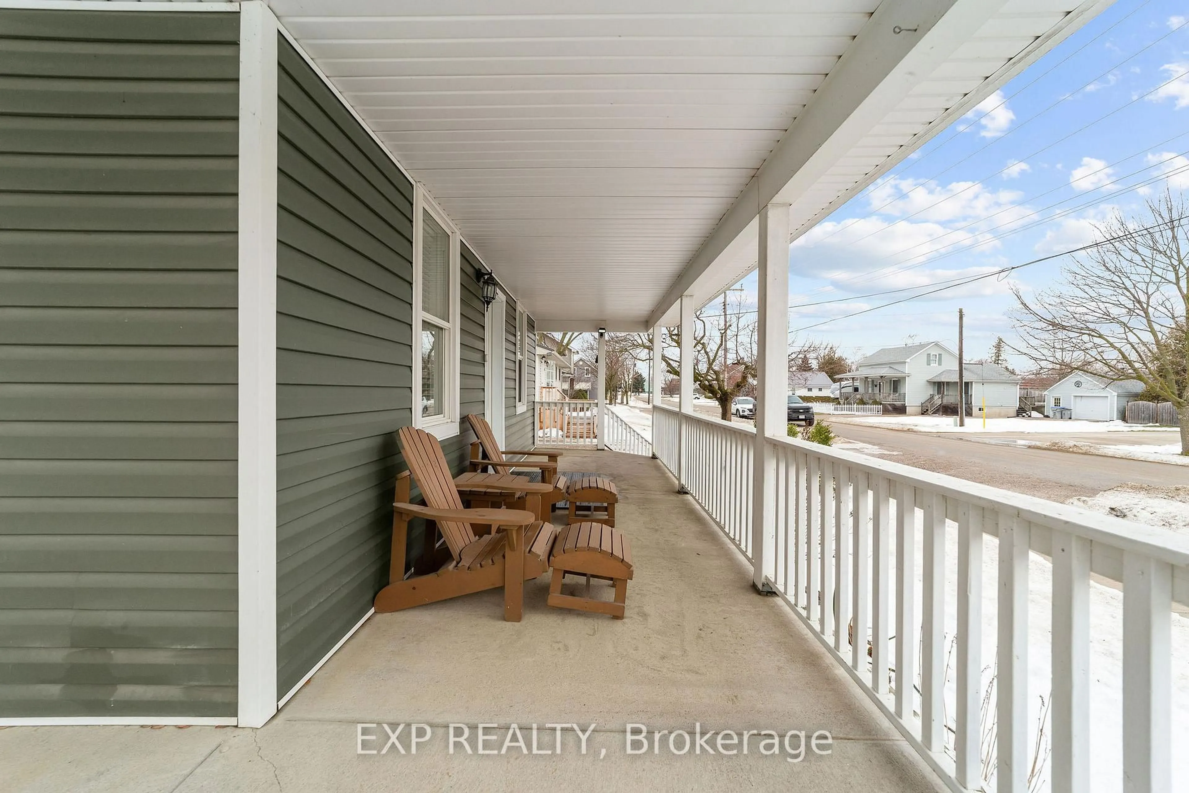 Patio, water/lake/river/ocean view for 89 Ontario St, Lambton Shores Ontario N0M 2N0