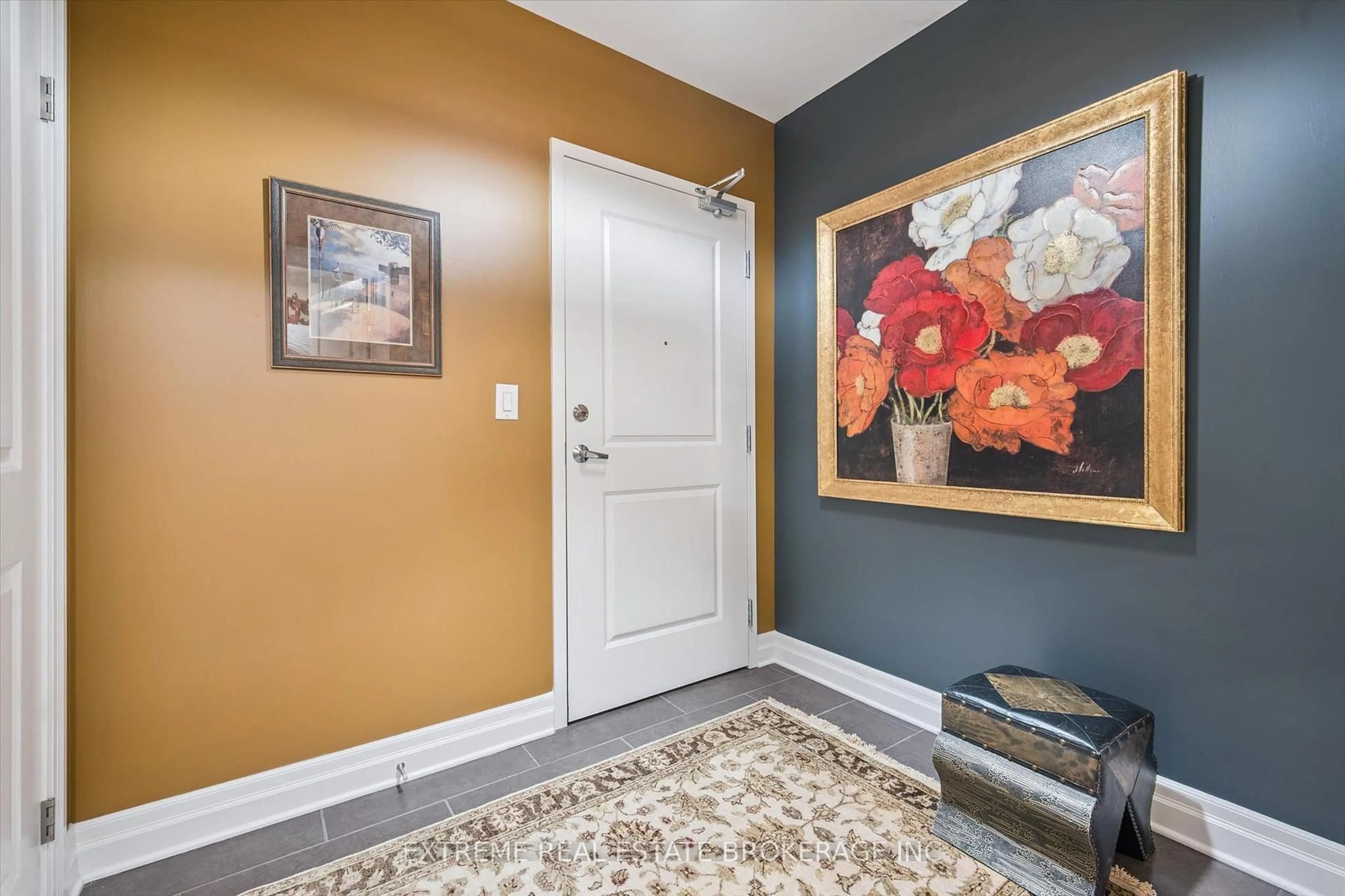 Indoor entryway for 160 Macdonell St #1407, Guelph Ontario N1H 0A9