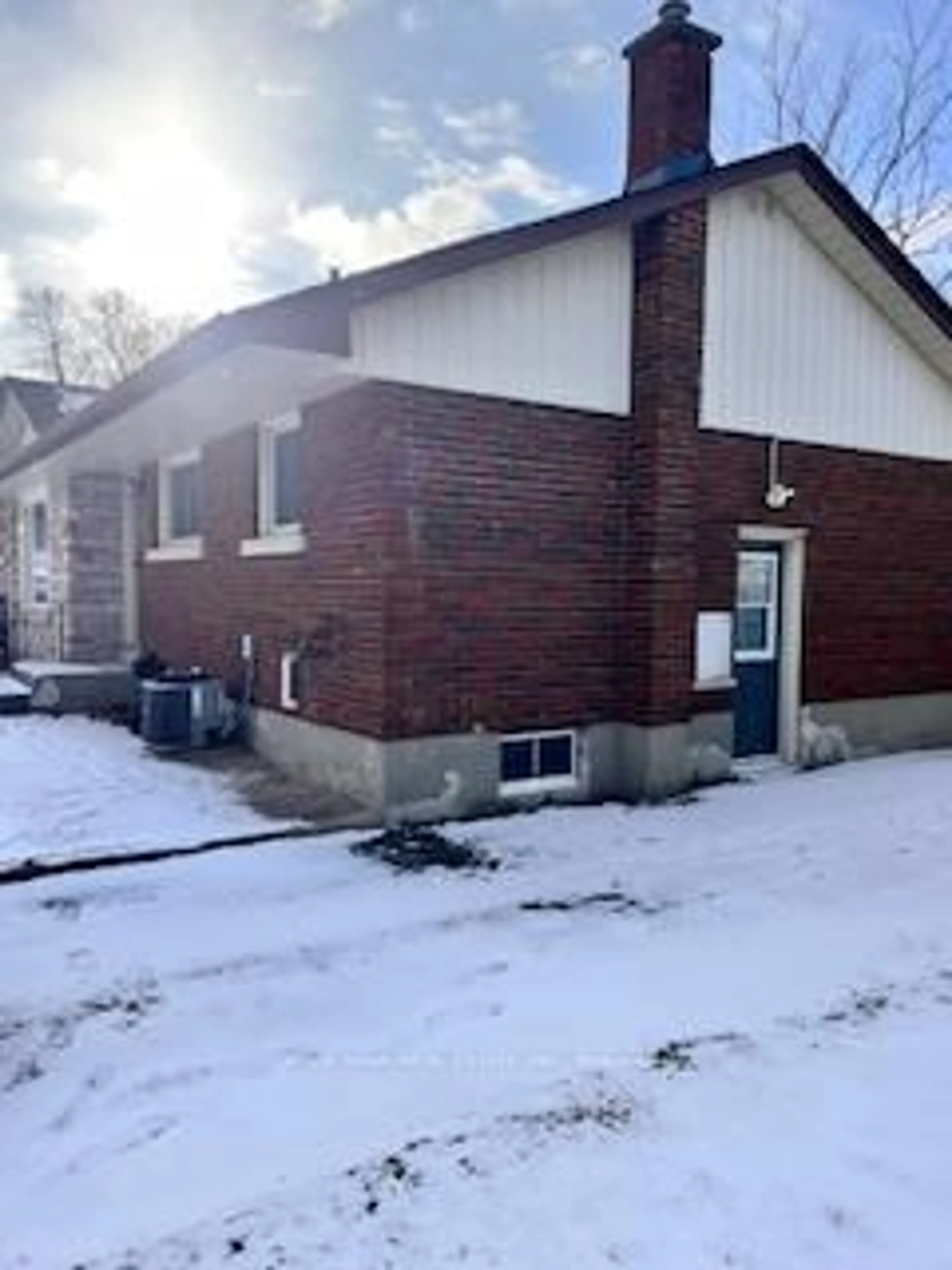 Unknown for 25 Warkdale Dr, St. Catharines Ontario L2T 2V8