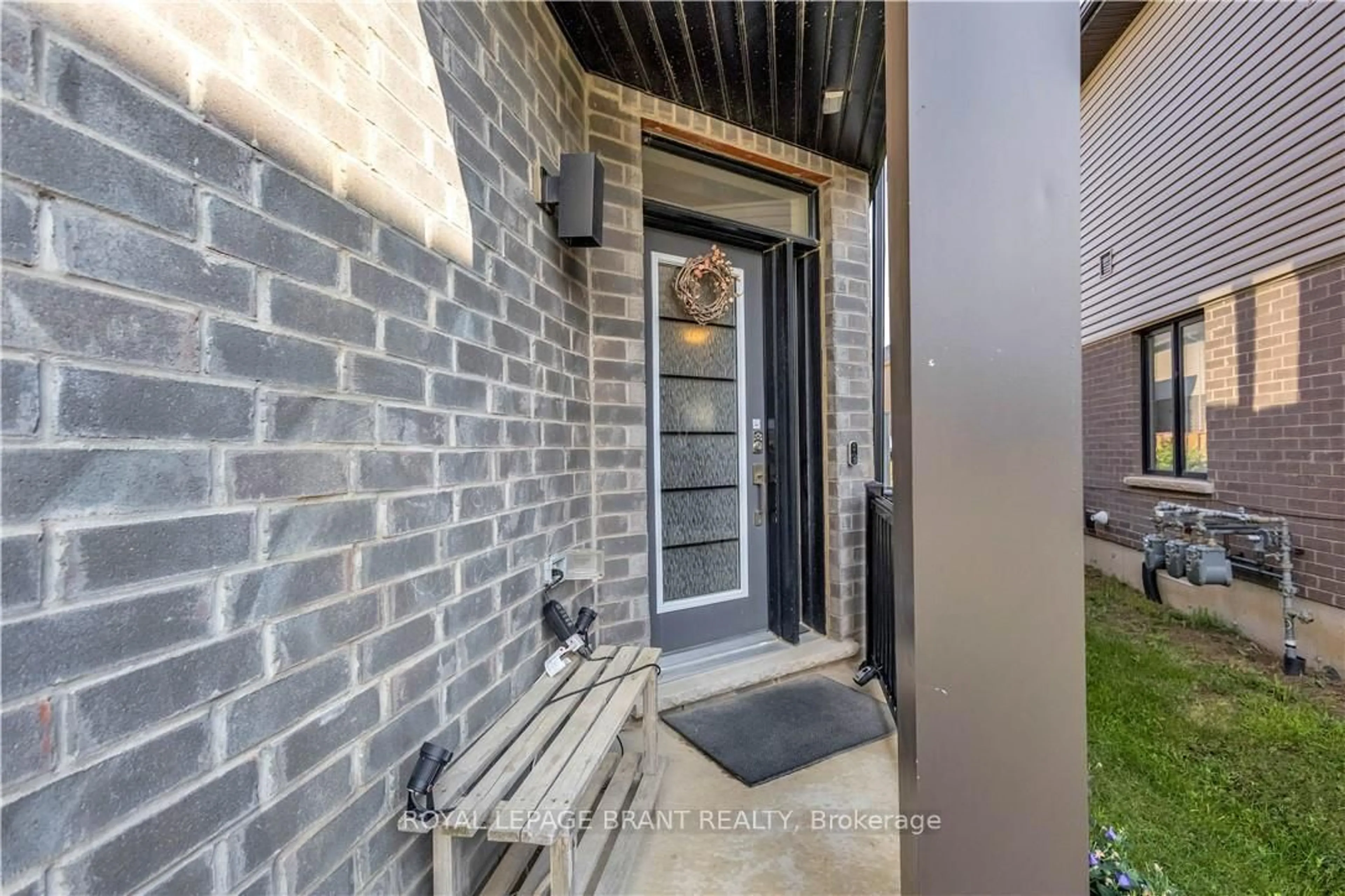 Indoor entryway for 29 Bellhouse Ave, Brantford Ontario N3T 0T7