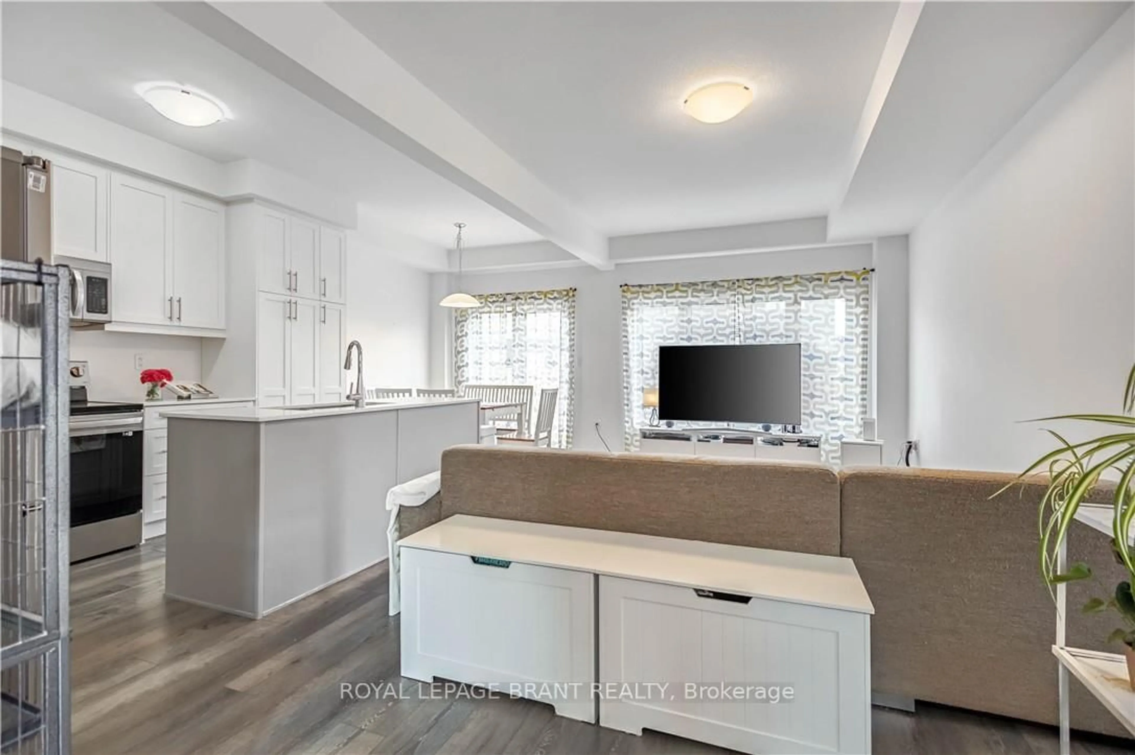 Open concept kitchen, unknown for 29 Bellhouse Ave, Brantford Ontario N3T 0T7