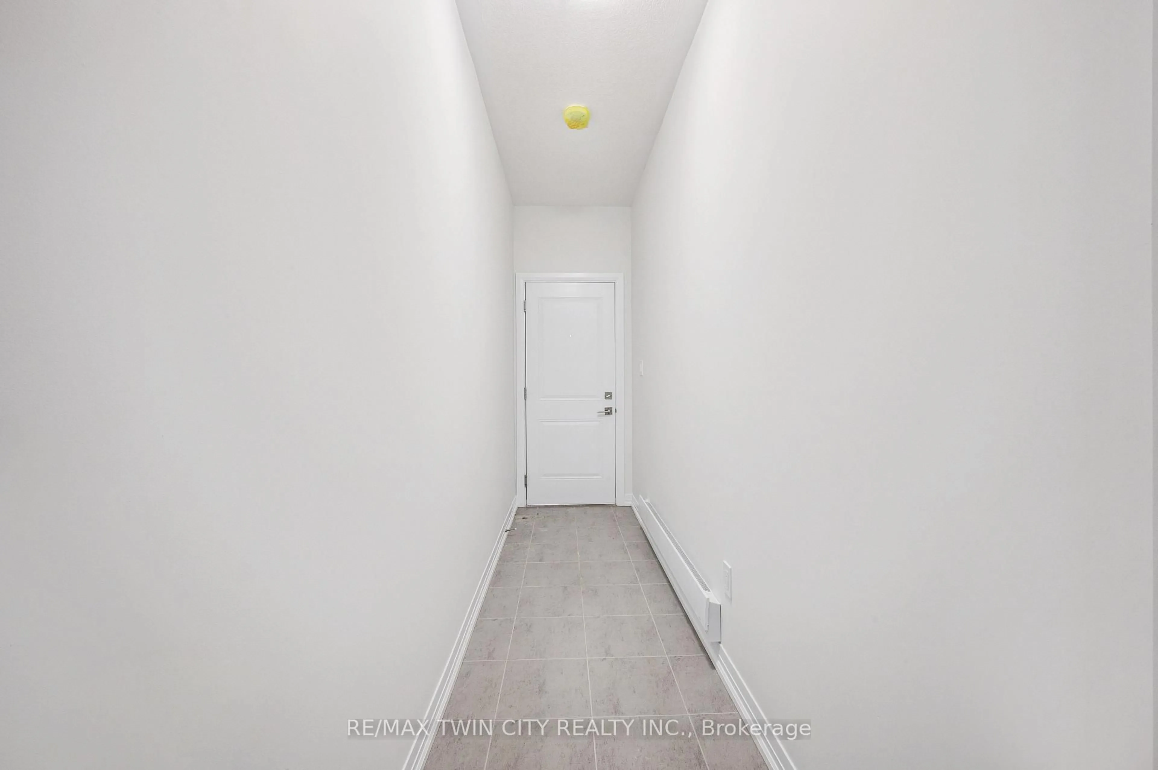 A pic of a room for 525 Erinbrook Dr #C062, Kitchener Ontario N2E 3T1