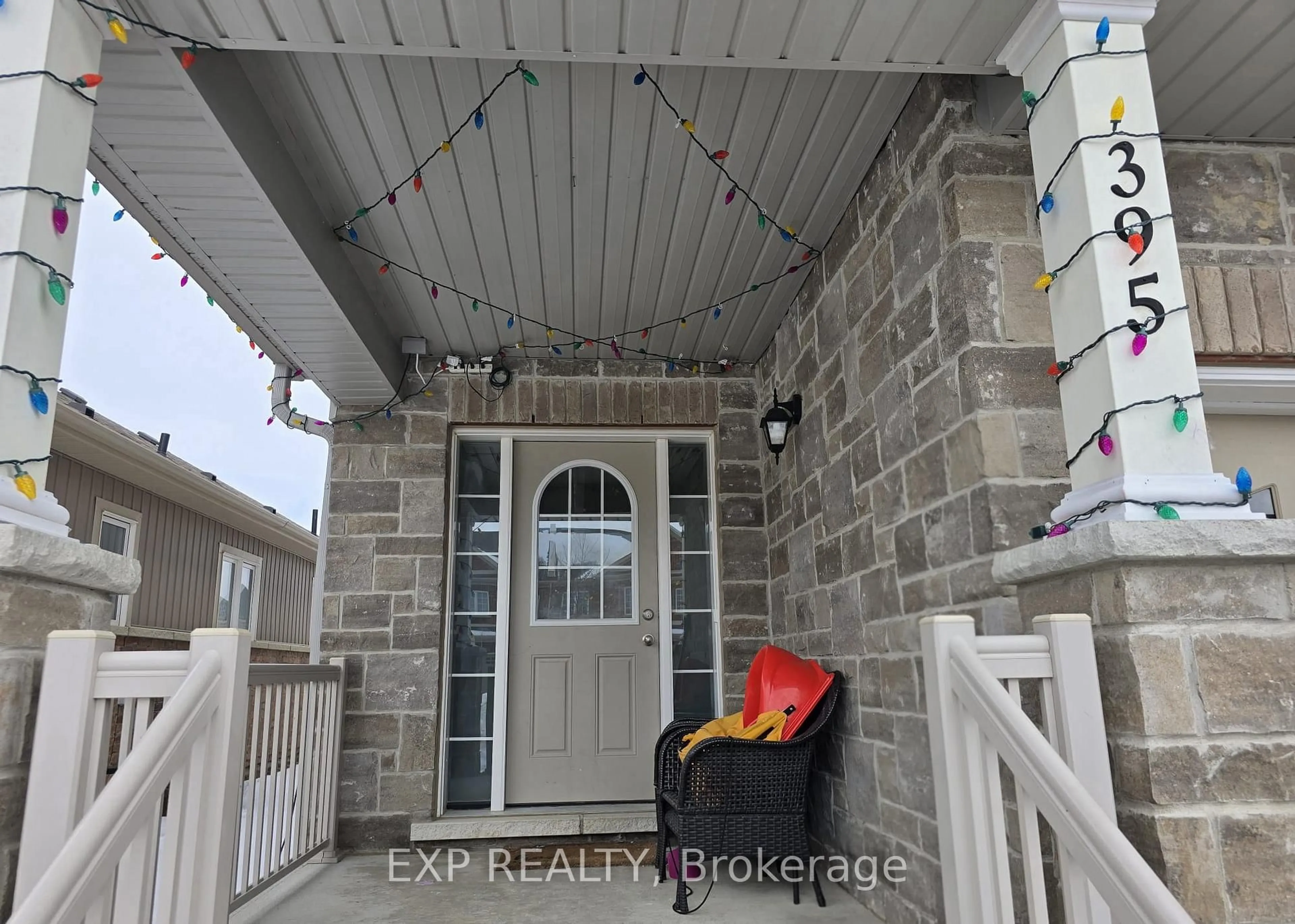 Indoor entryway for 395 Krotz St, North Perth Ontario N4W 0H8