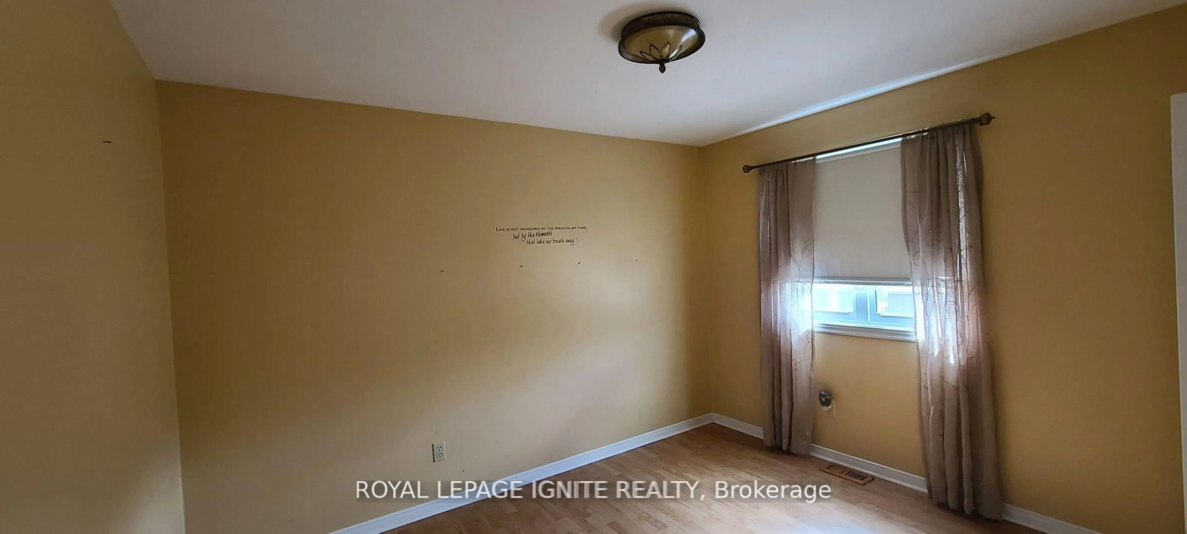 A pic of a room for 804 Champlain Dr, Cornwall Ontario K6H 6W3