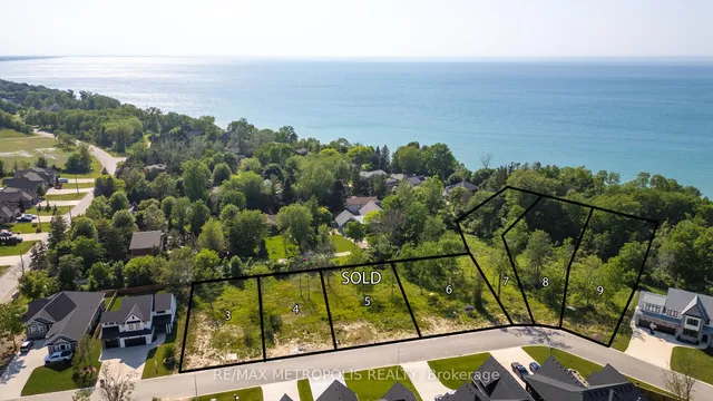7027 Blue Coast Hts, Plympton-Wyoming 3