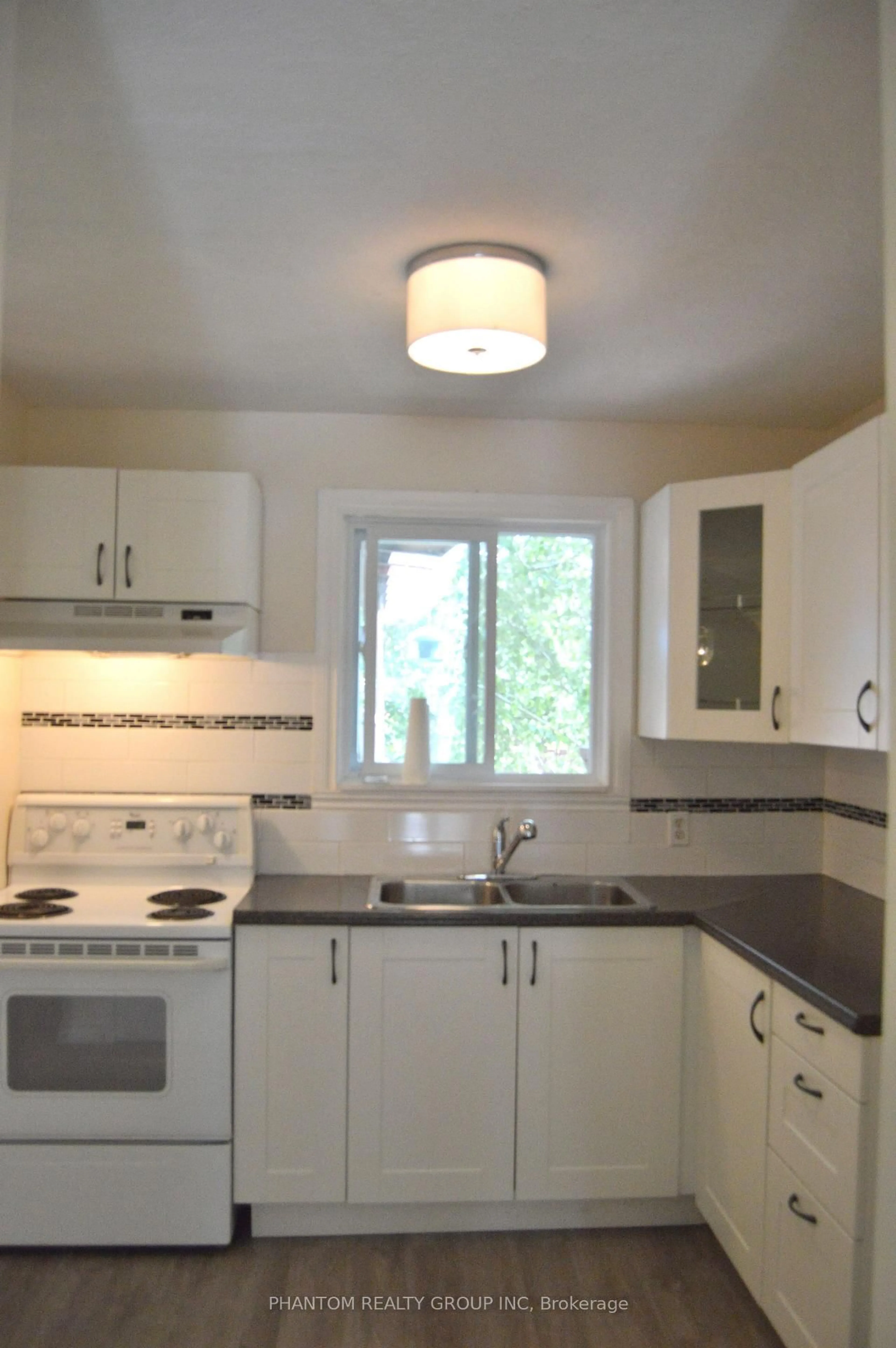 Standard kitchen, unknown for 92 Carraway Cres, South Dundas Ontario K0C 1X0
