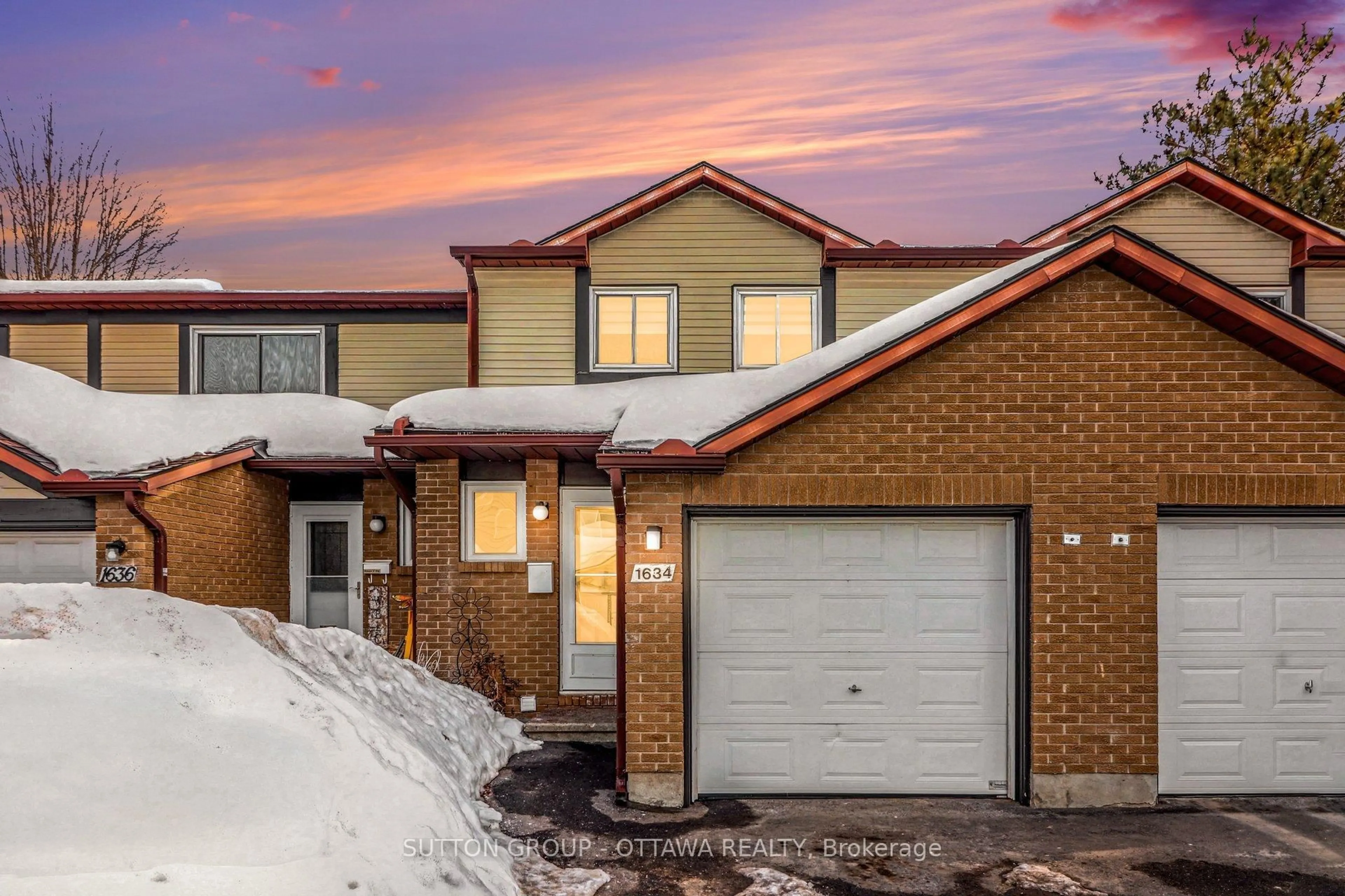 Home with brick exterior material, street for 1634 Cheevers Cres, Ottawa Ontario K4A 2J5