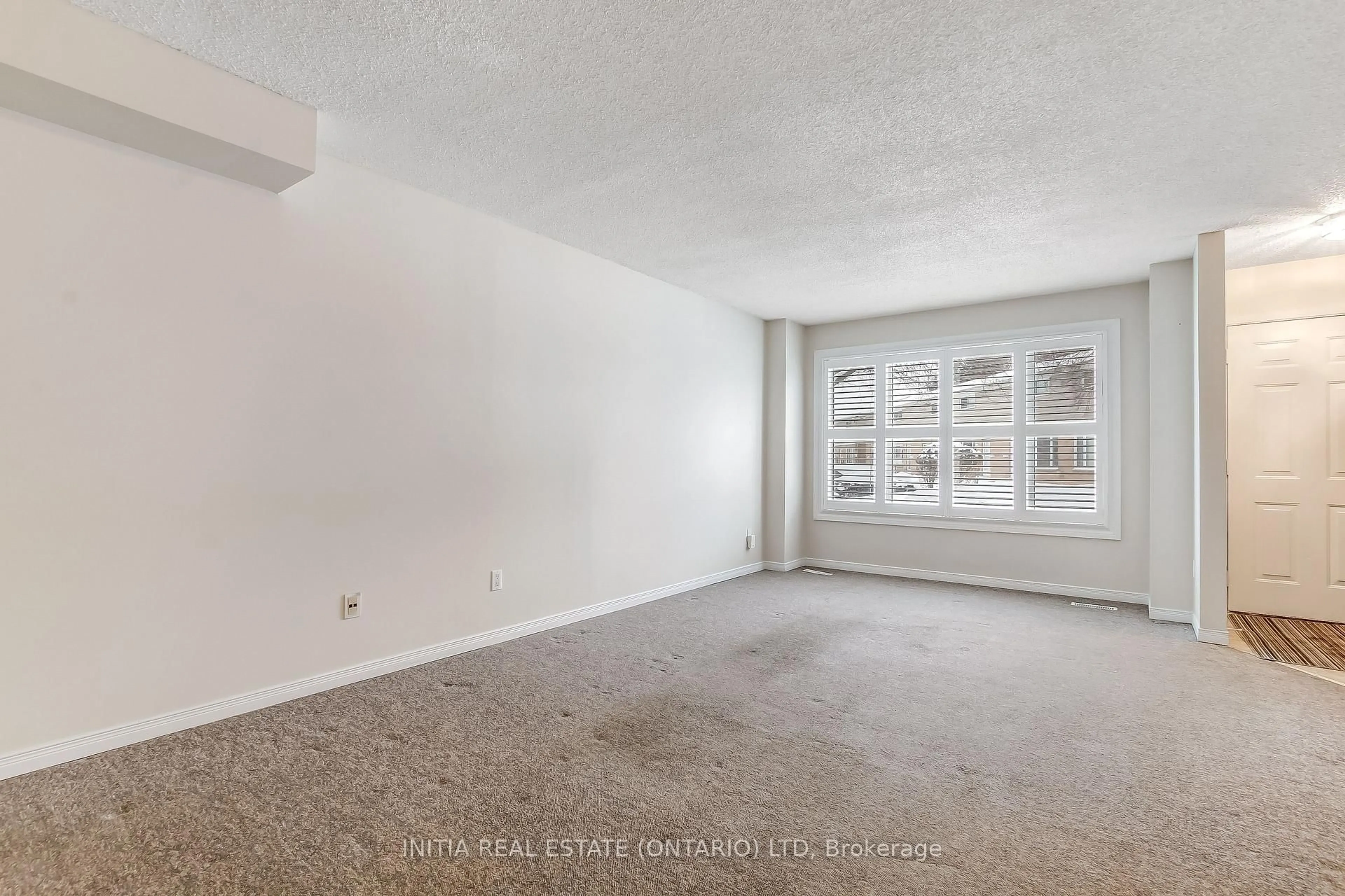 A pic of a room for 320 Westminster Ave #62, London South Ontario N6C 5H5