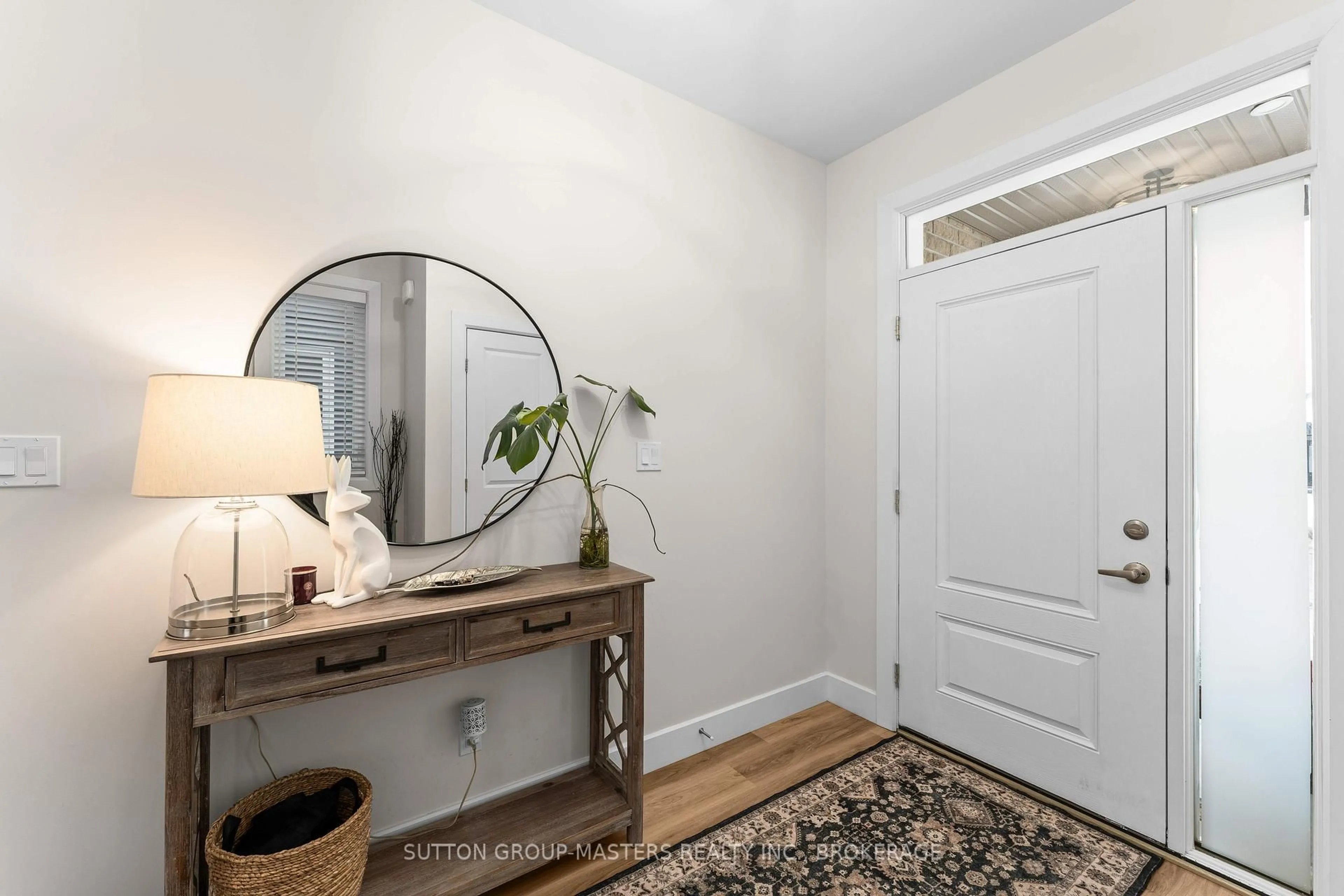 Indoor entryway for 2709 Delmar St, Kingston Ontario K7P 0J1