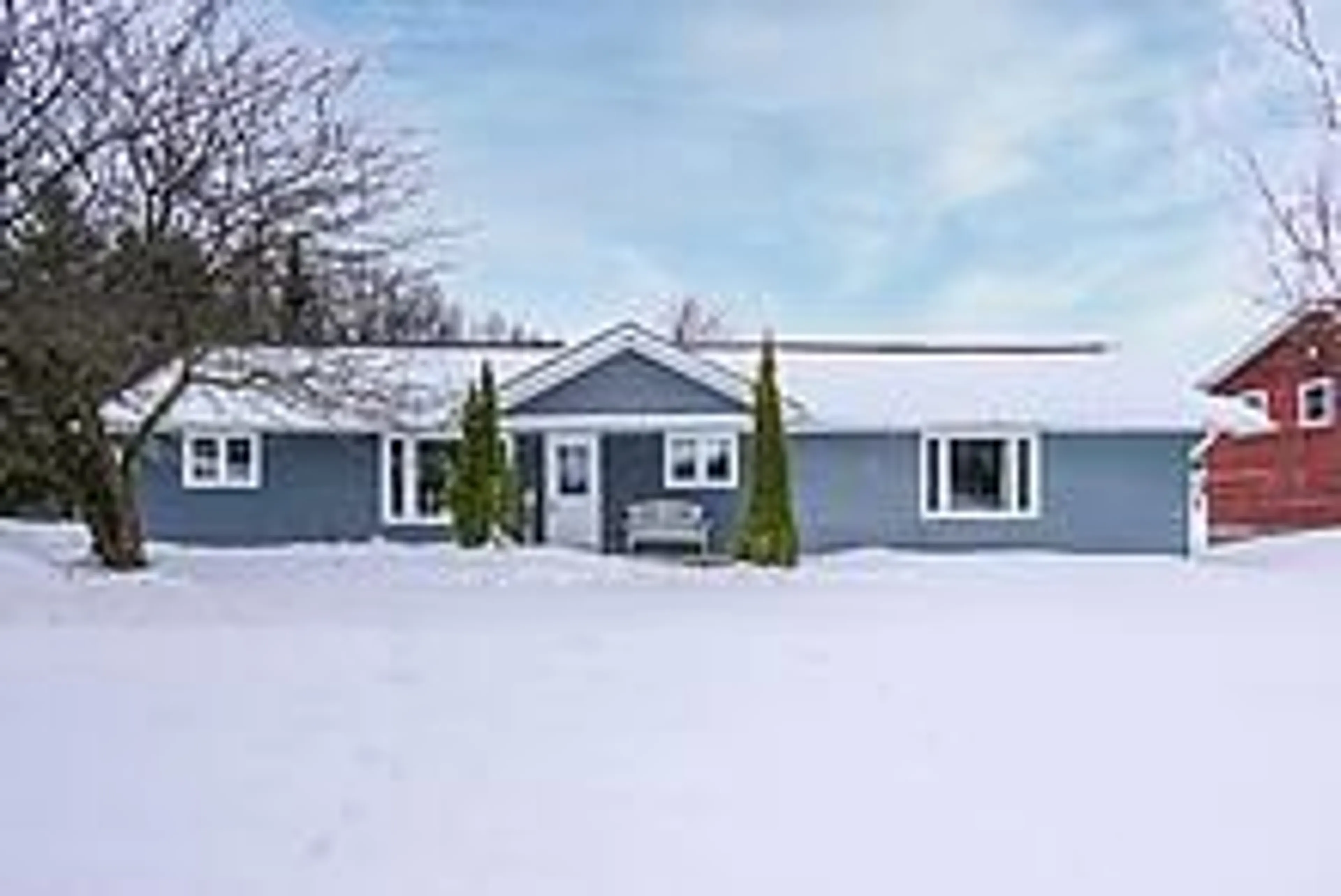 A pic from outside/outdoor area/front of a property/back of a property/a pic from drone, street for 525 Augusta St, Saugeen Shores Ontario N0H 2L0