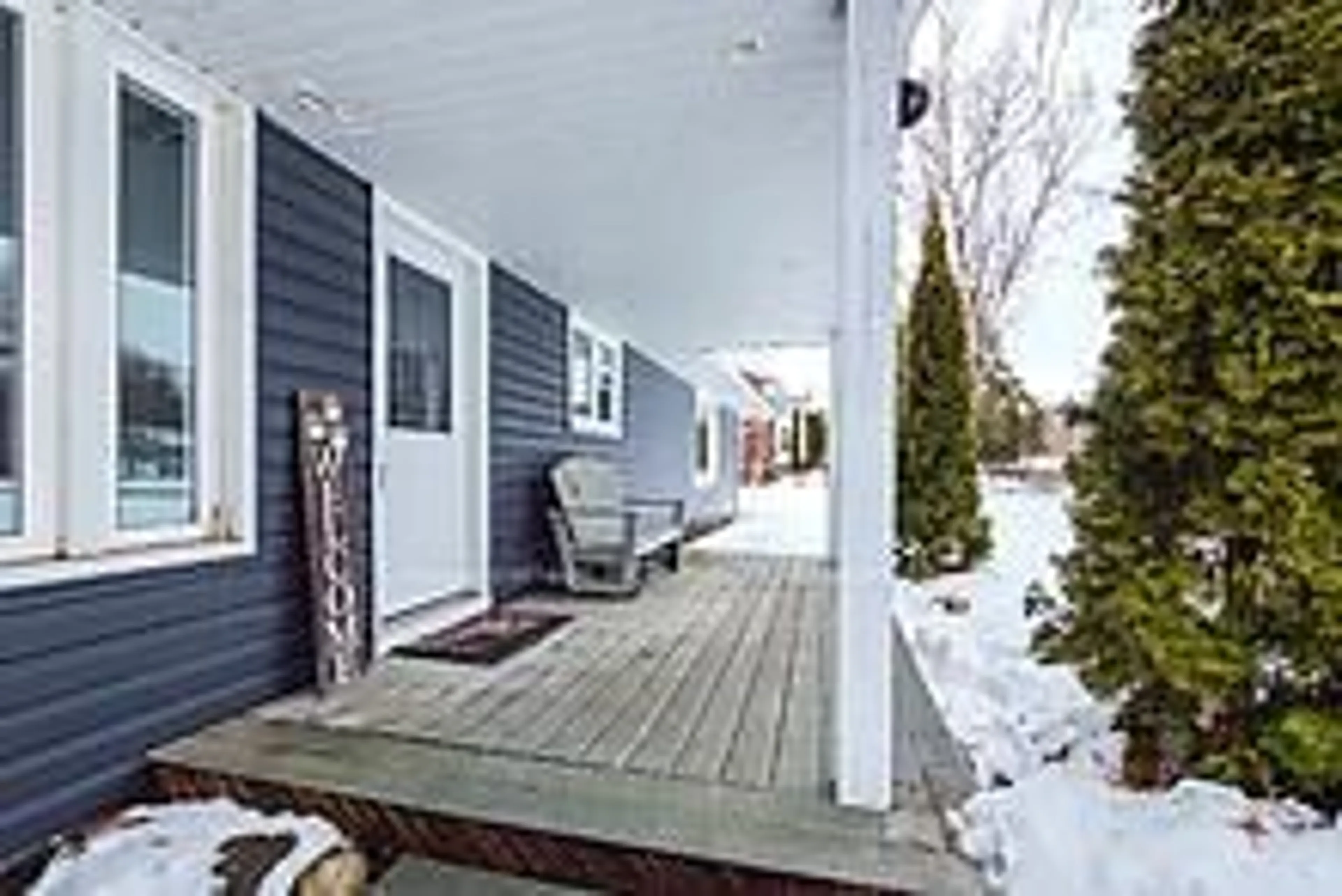 Patio, street for 525 Augusta St, Saugeen Shores Ontario N0H 2L0