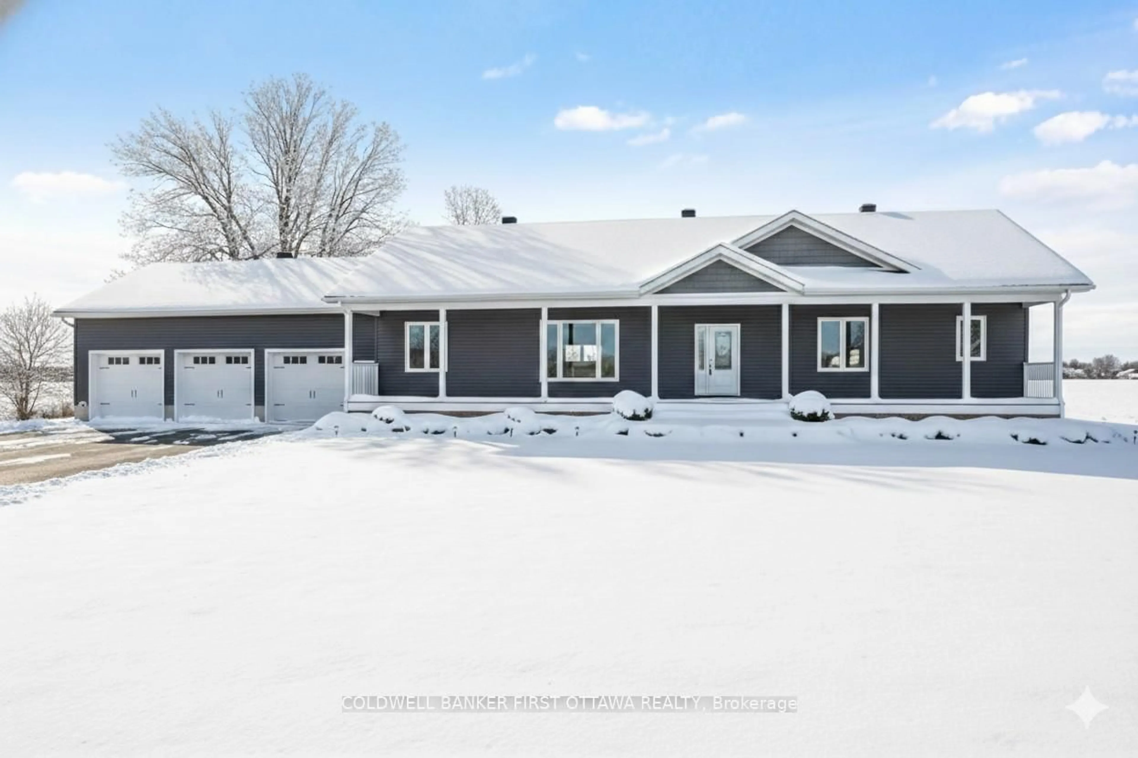 Home with vinyl exterior material, street for 800 Waba Rd, Pakenham Ontario K0A 2X0