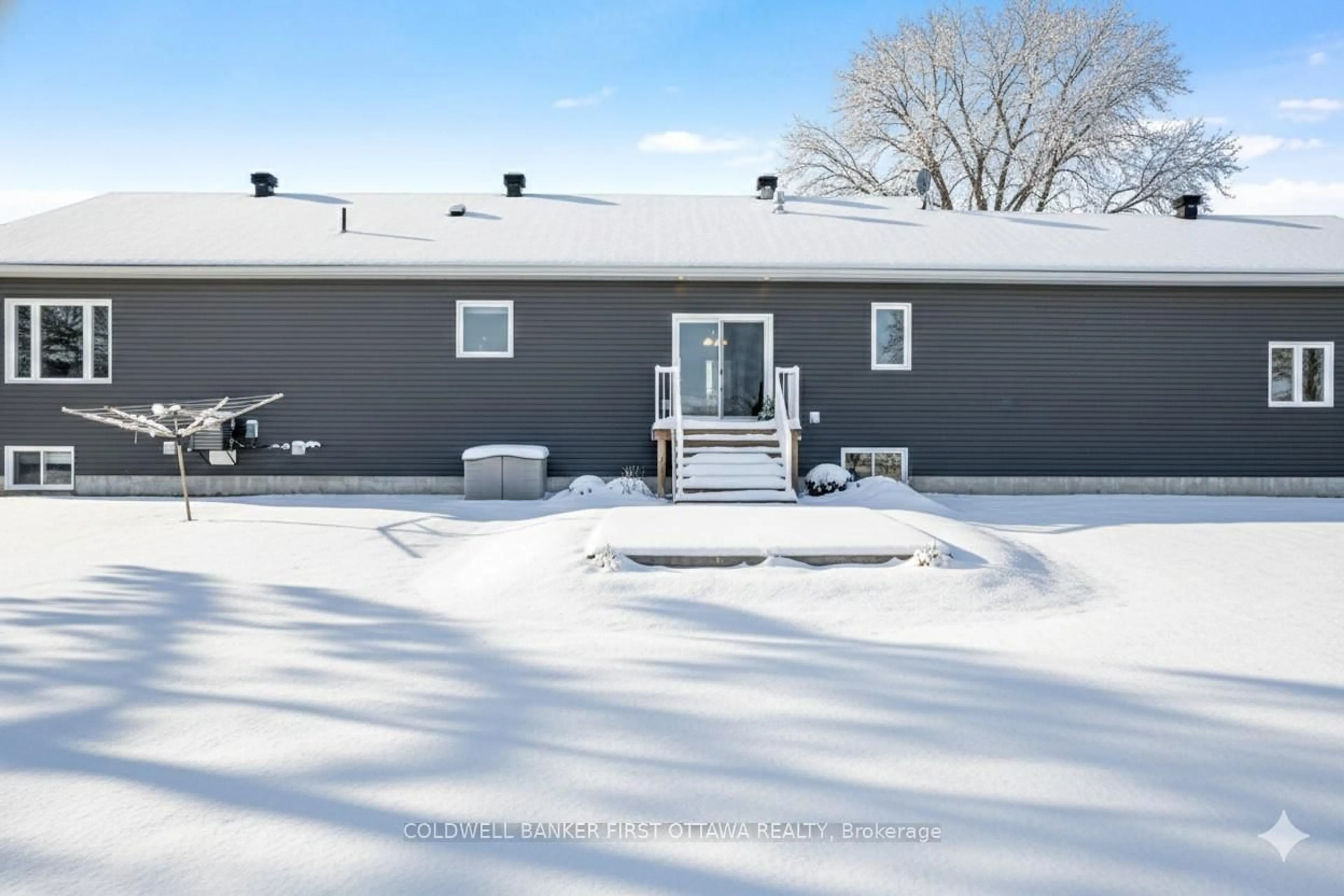 A pic from outside/outdoor area/front of a property/back of a property/a pic from drone, street for 800 Waba Rd, Pakenham Ontario K0A 2X0