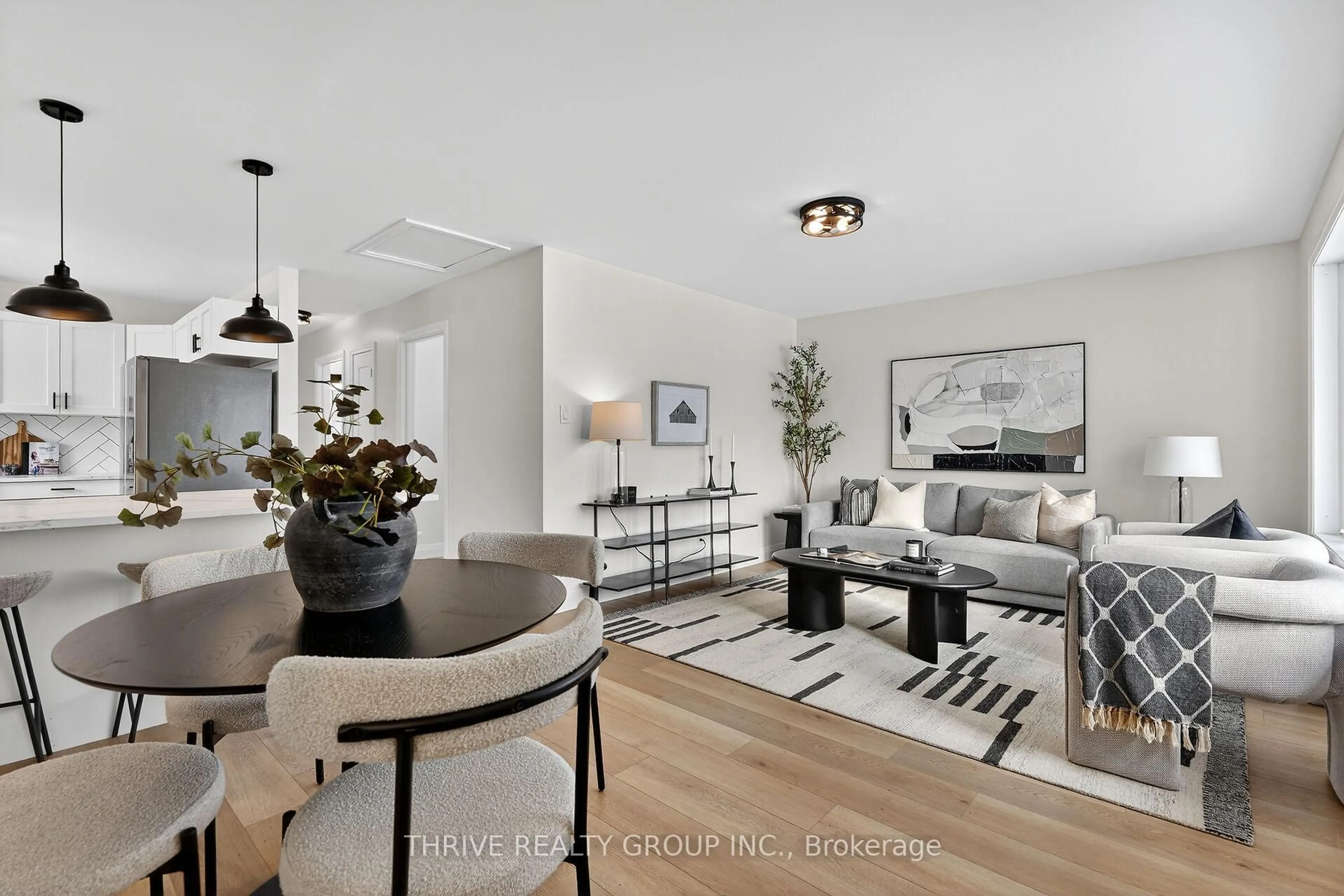 Living room with furniture, unknown for 170 Pawnee Rd, London East Ontario N5V 2S8