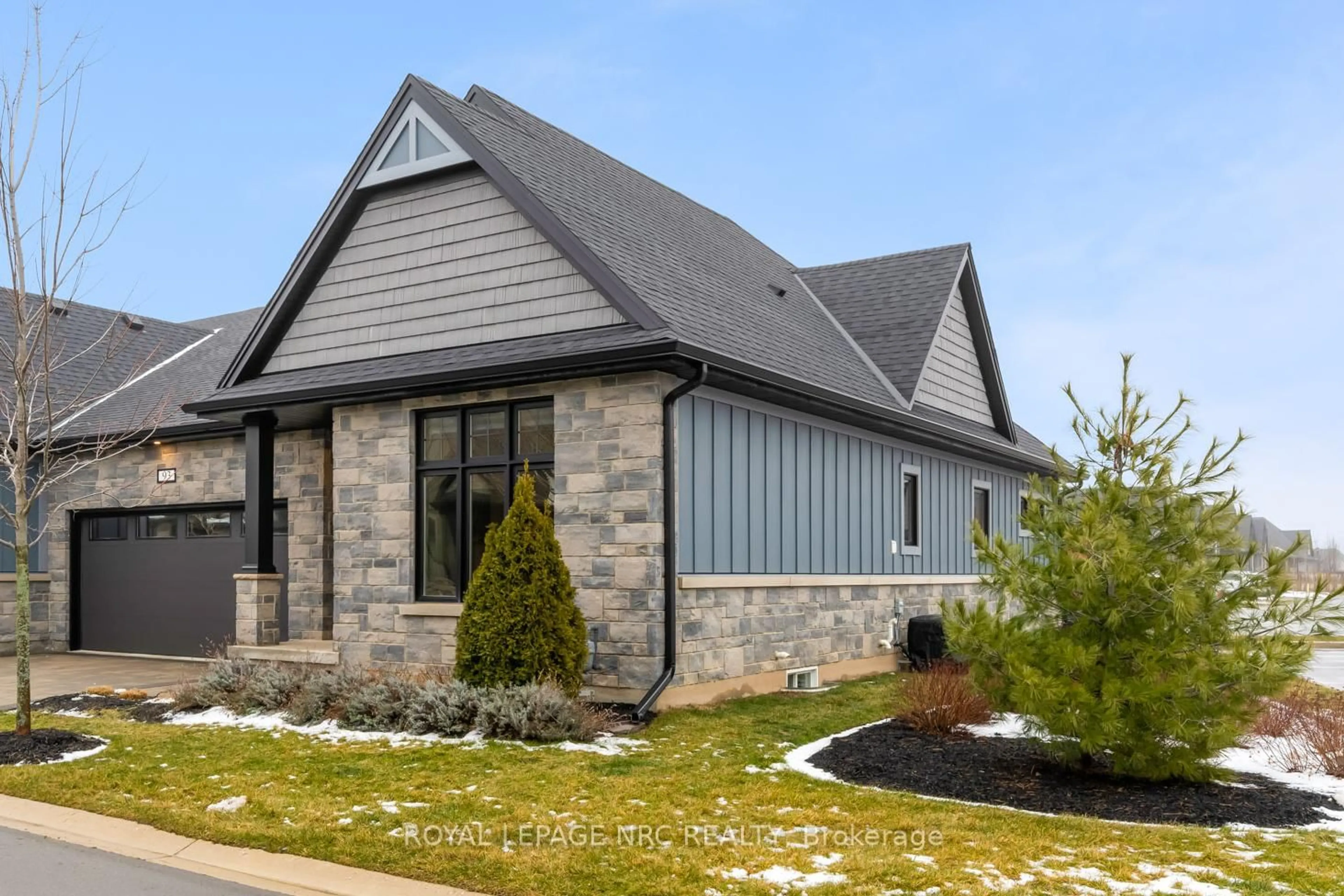 Home with brick exterior material, street for 154 Port Robinson Rd #93, Pelham Ontario L3E 0B8