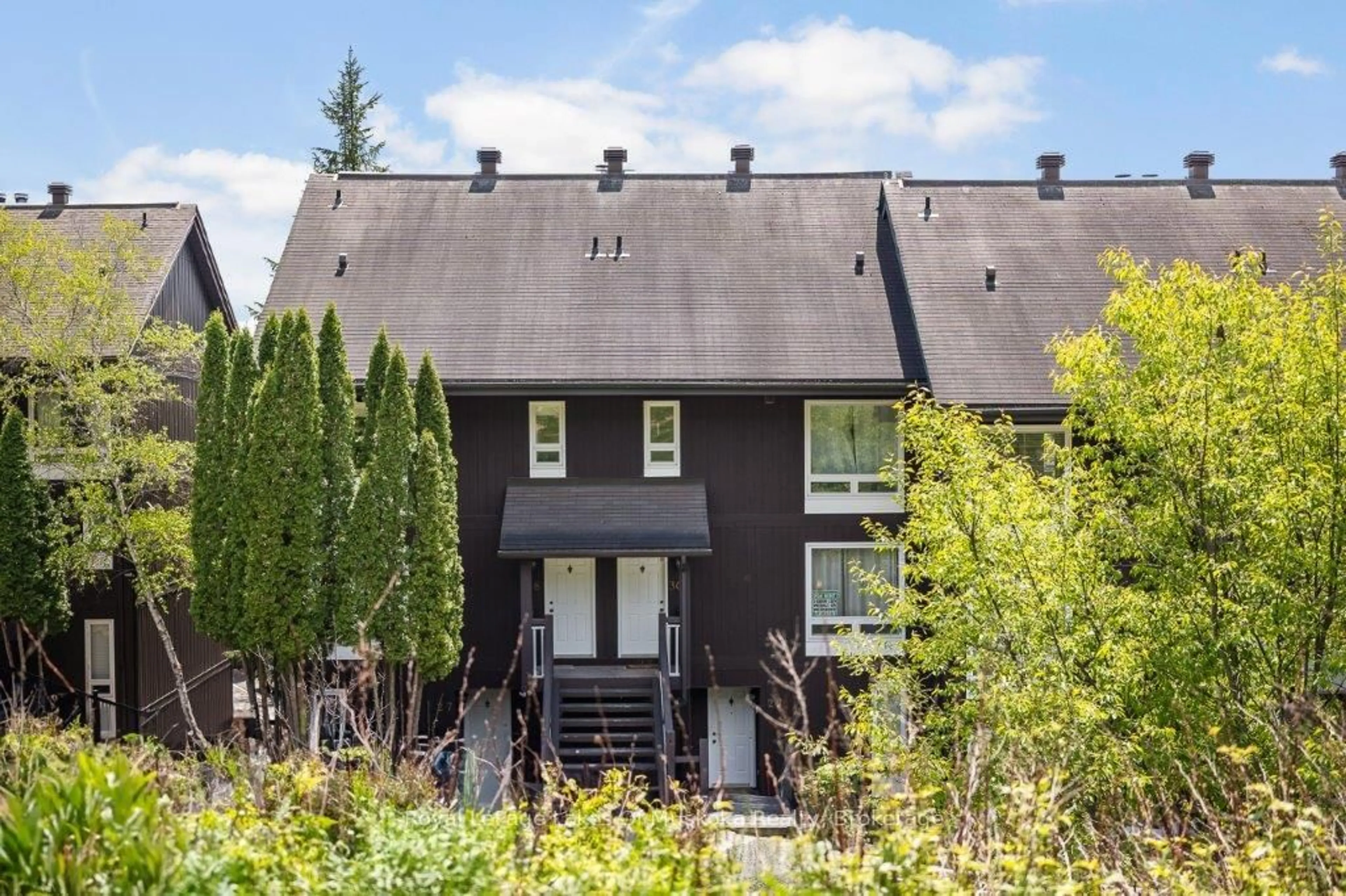 Unknown for 30 Turner Dr, Huntsville Ontario P1H 1A8