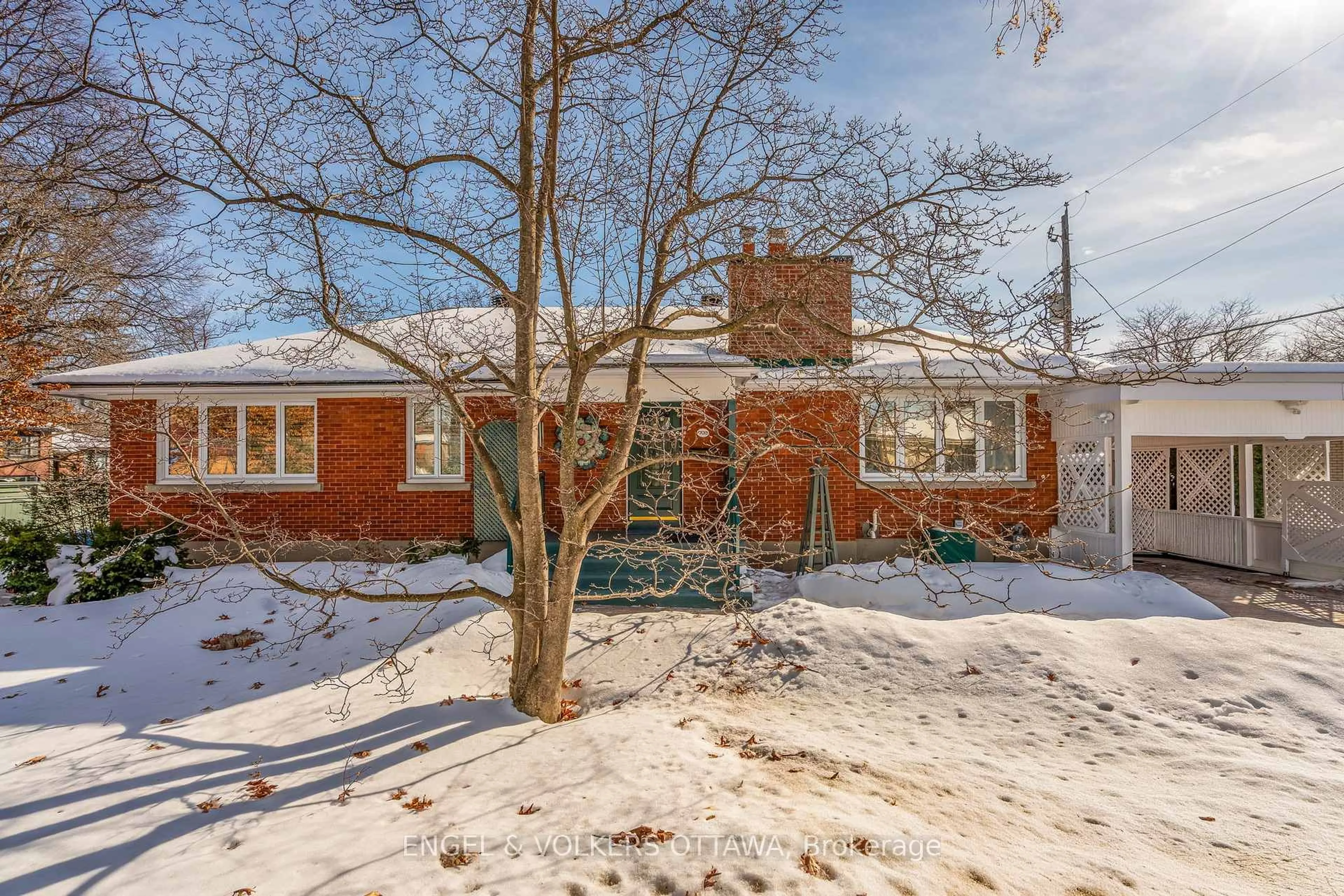 Home with brick exterior material, street for 702 Dovercourt Ave, Ottawa Ontario K2A 0W7