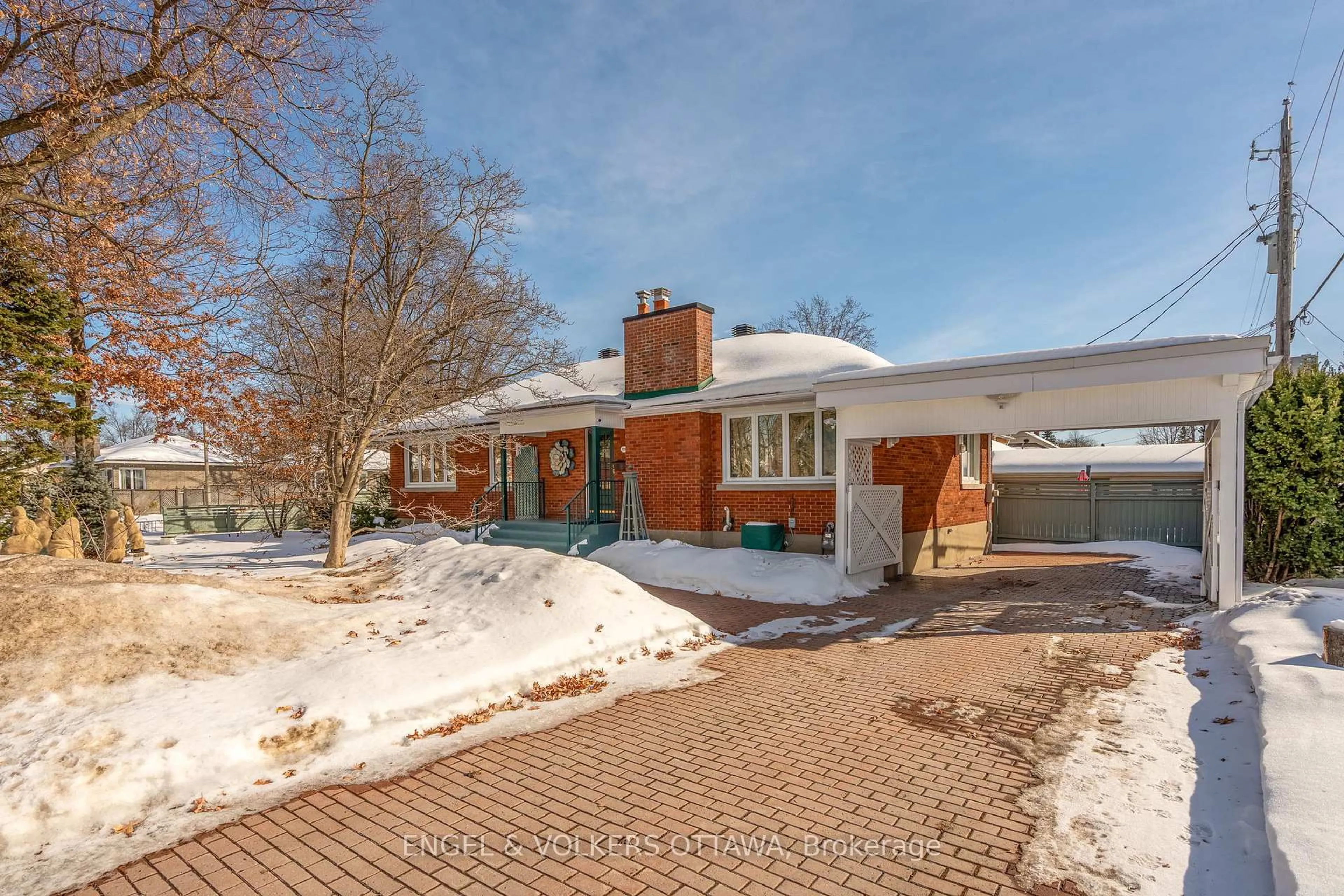 Home with brick exterior material, street for 702 Dovercourt Ave, Ottawa Ontario K2A 0W7