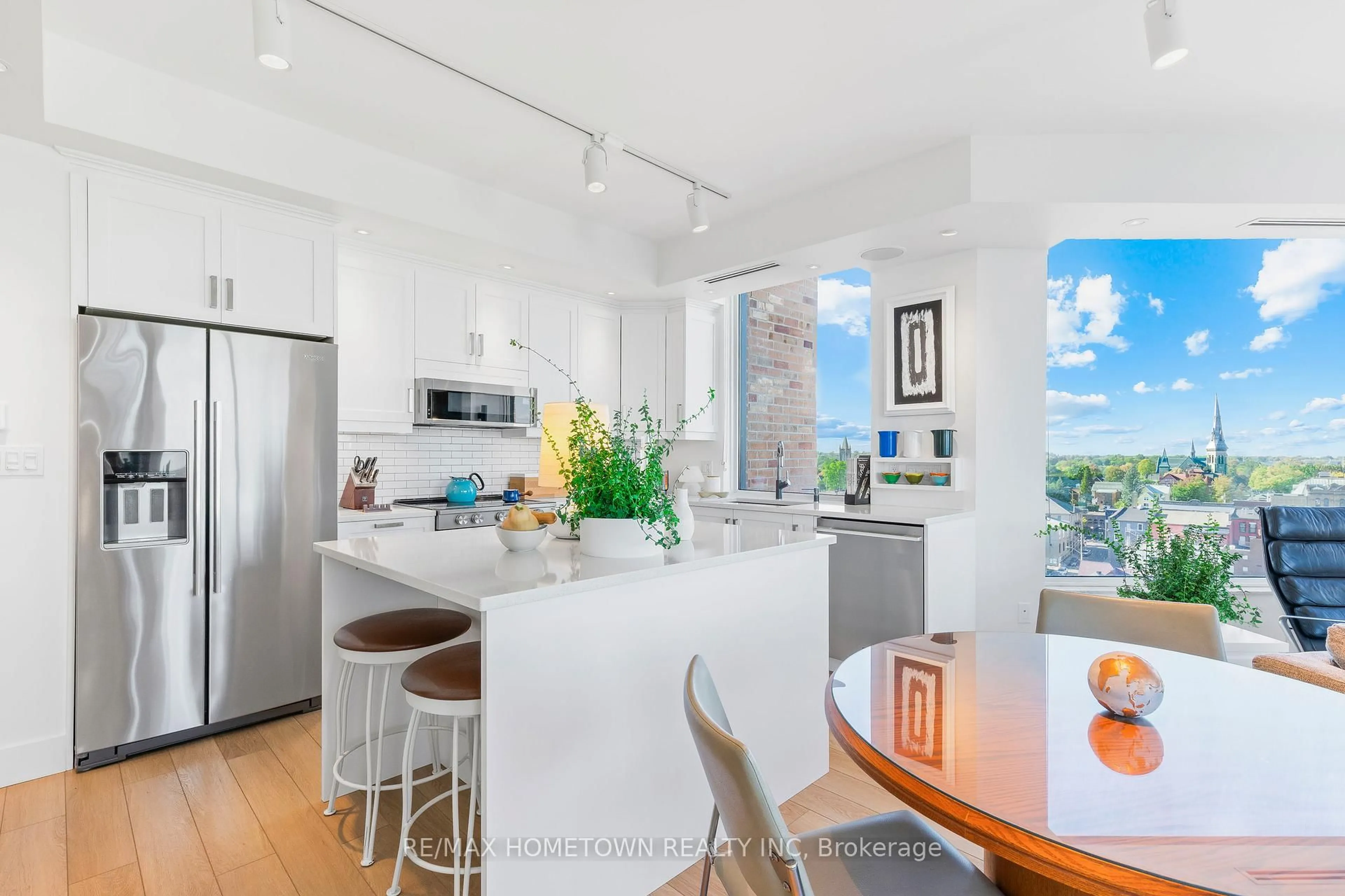 Open concept kitchen, ceramic/tile floor for 15 ST ANDREW St #1205, Brockville Ontario K6V 0B8