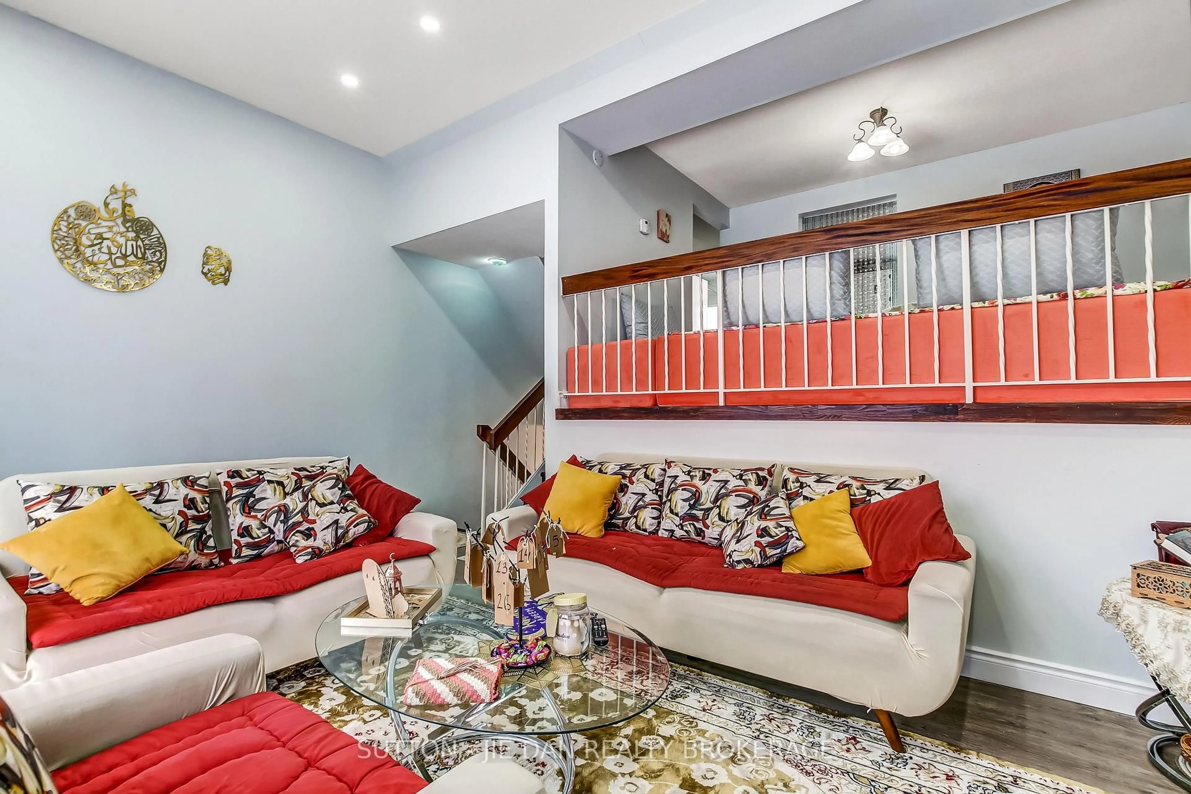 Living room with furniture, unknown for 300 SANDRINGHAM Cres #44, London South Ontario N6C 5B4