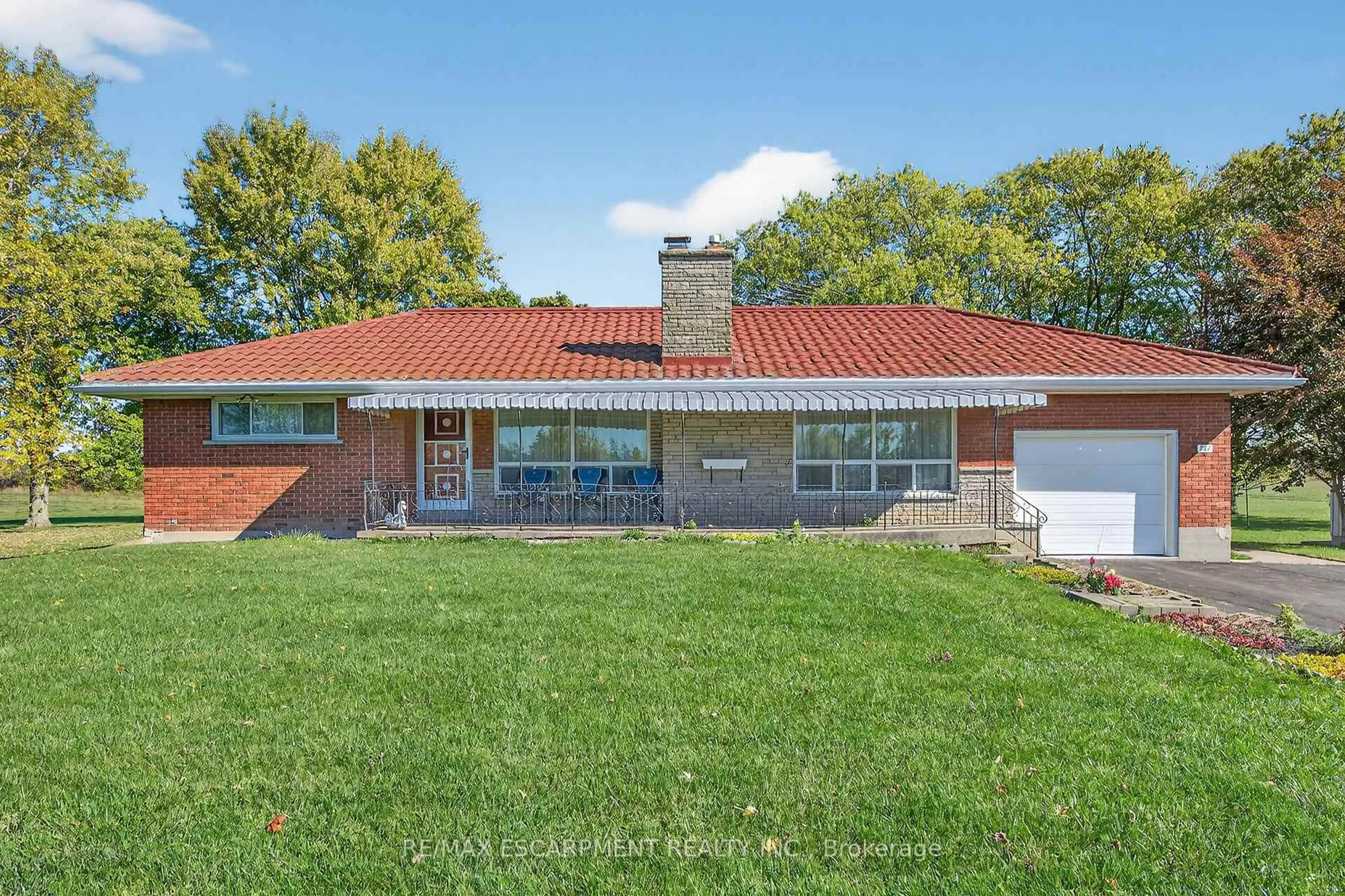 A pic from outside/outdoor area/front of a property/back of a property/a pic from drone, unknown for 182 Sweets Corners Rd, Haldimand Ontario N0A 1P0