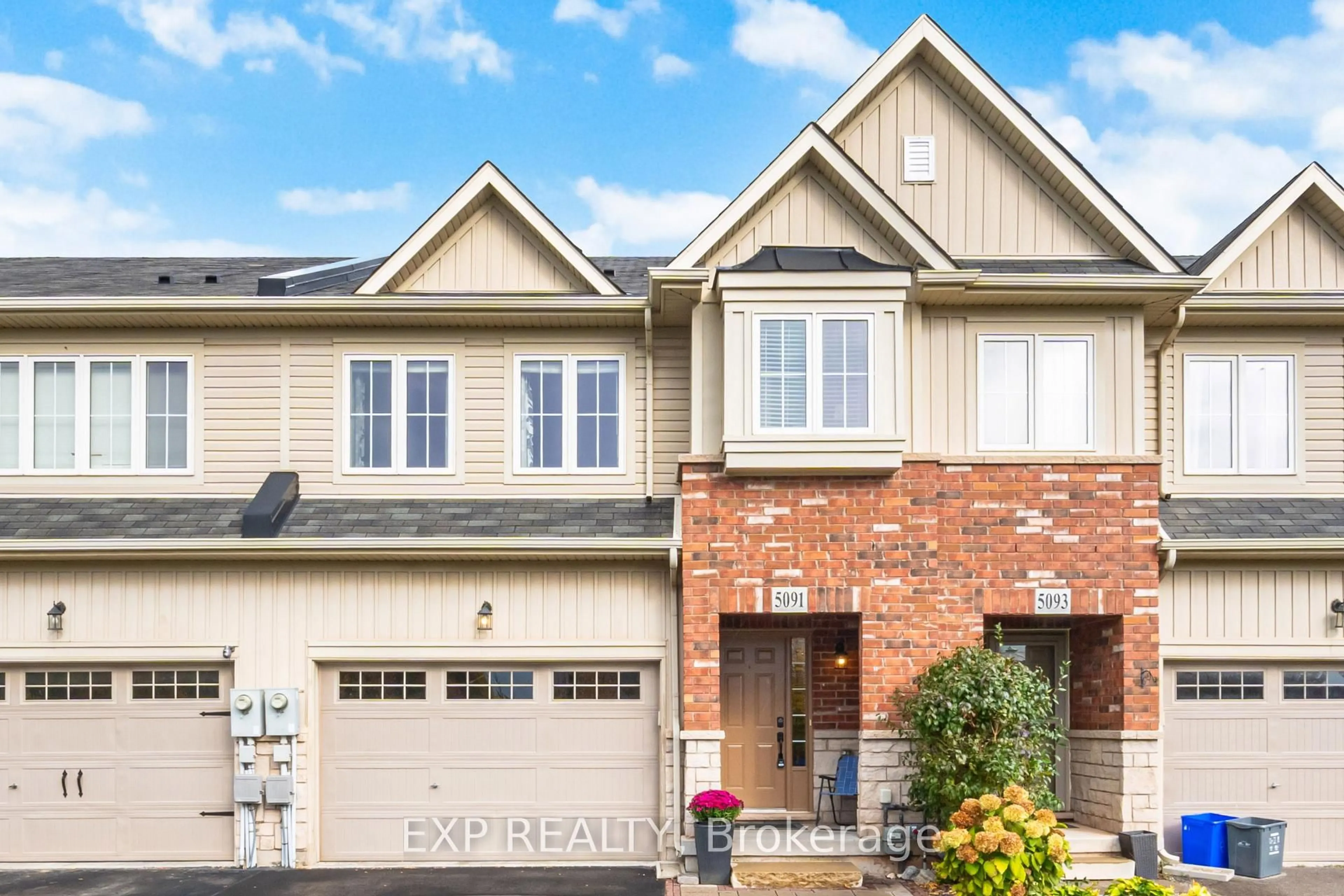 Home with brick exterior material, street for 5091 Alyssa Dr, Lincoln Ontario L0R 1B2