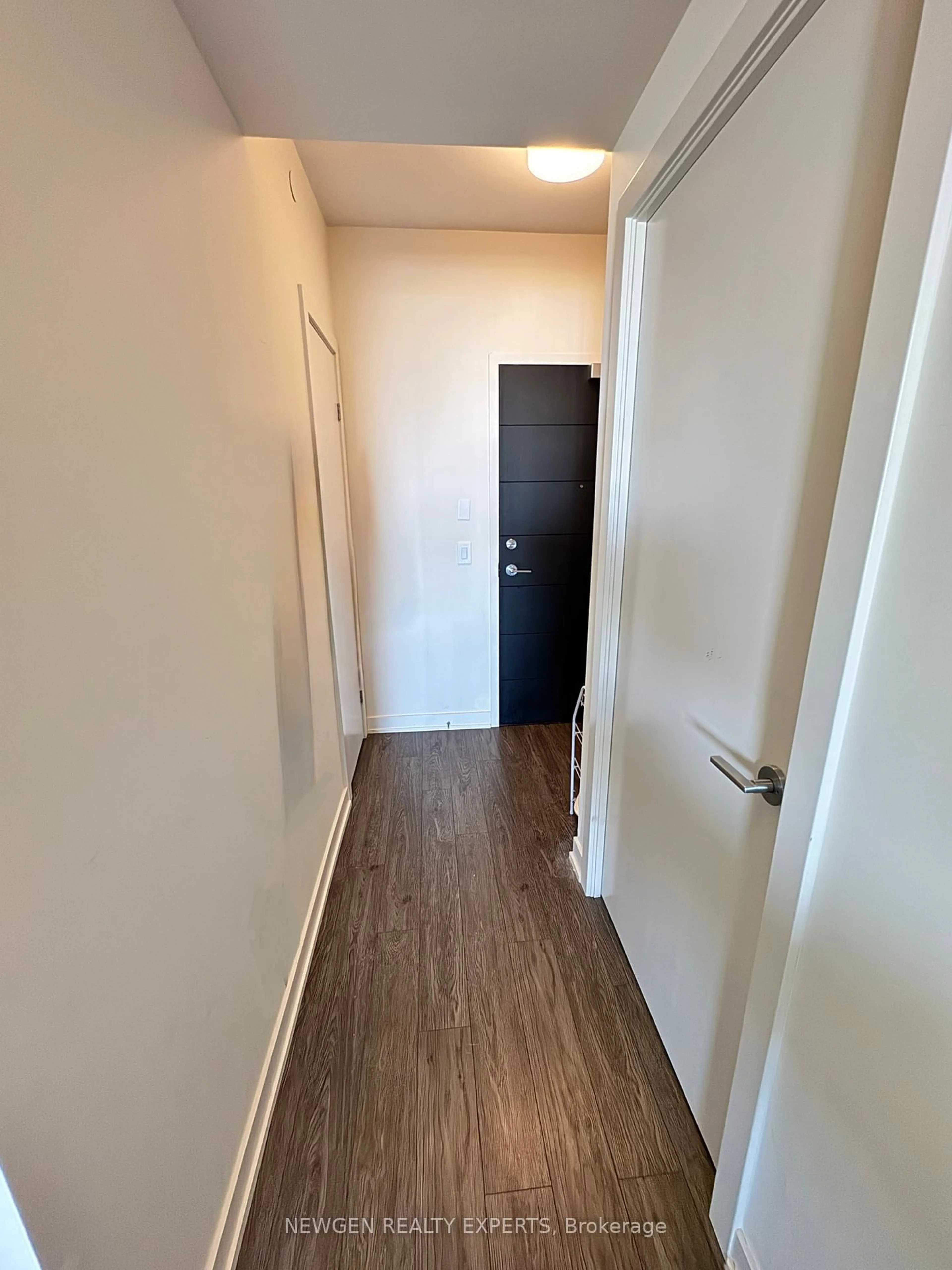 A pic of a room for 212 King William St #1220, Hamilton Ontario L8R 0A7