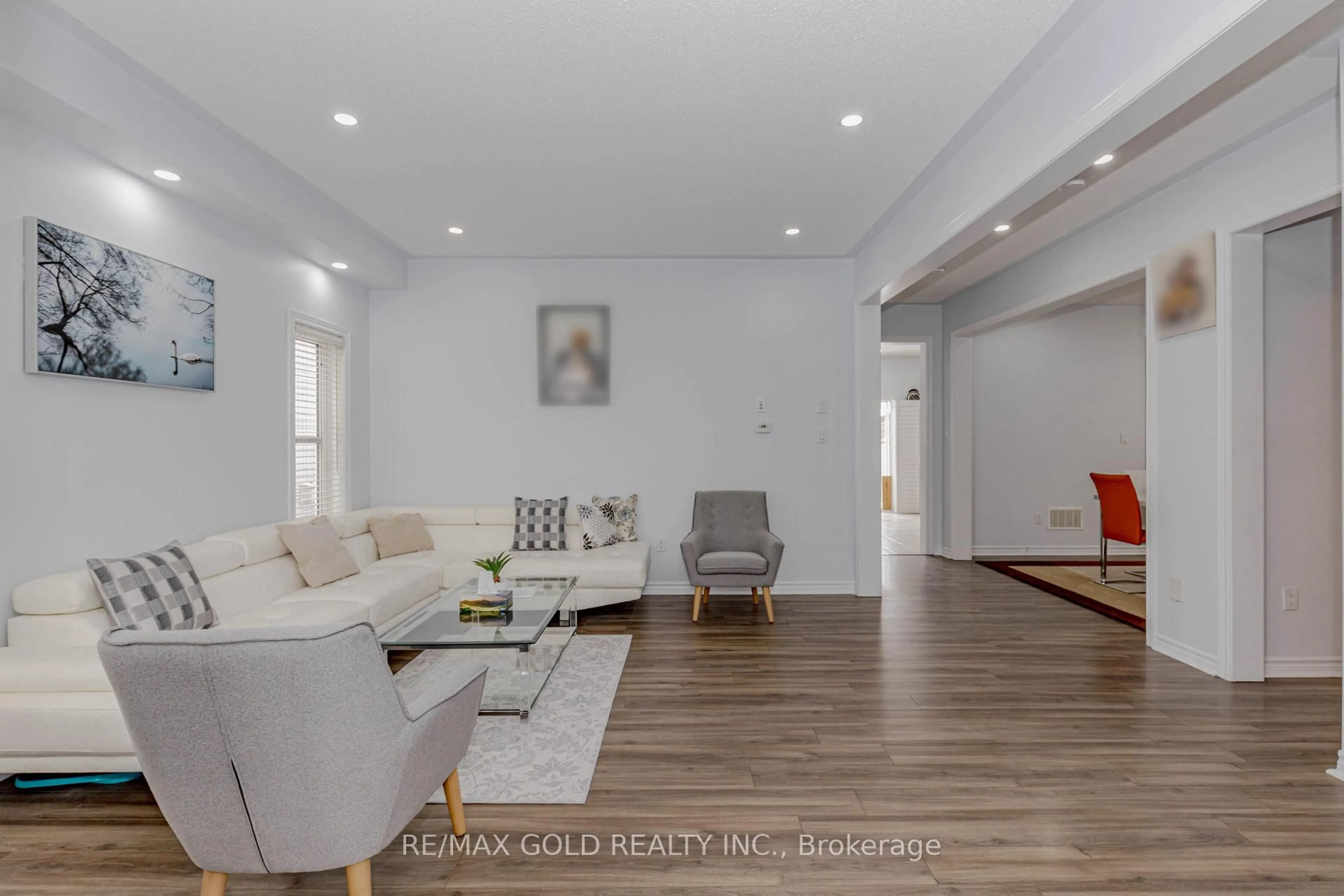 Living room with furniture, unknown for 527 Wansbrough Way, Shelburne Ontario L9V 2S6