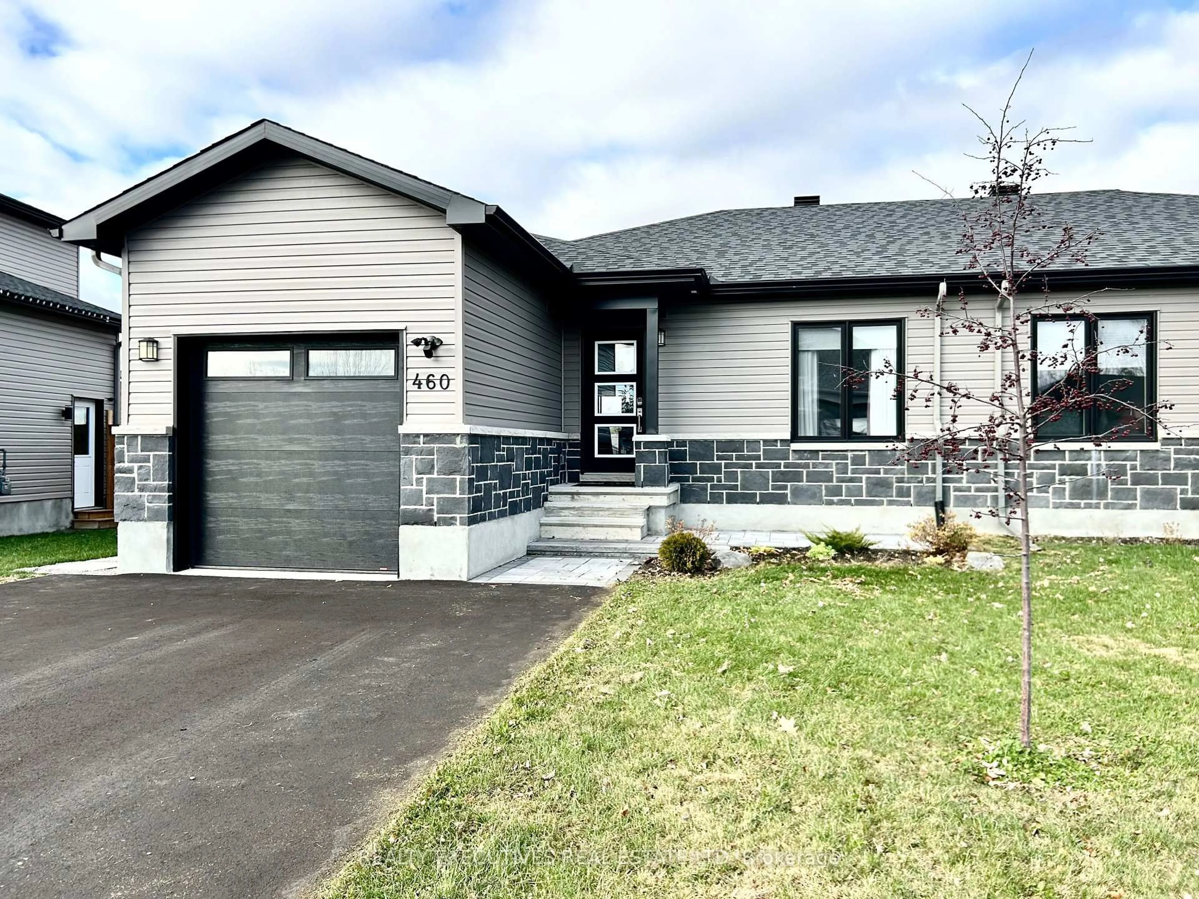 Home with brick exterior material, street for 460 Arora Cres, North Dundas Ontario K0C 2K0