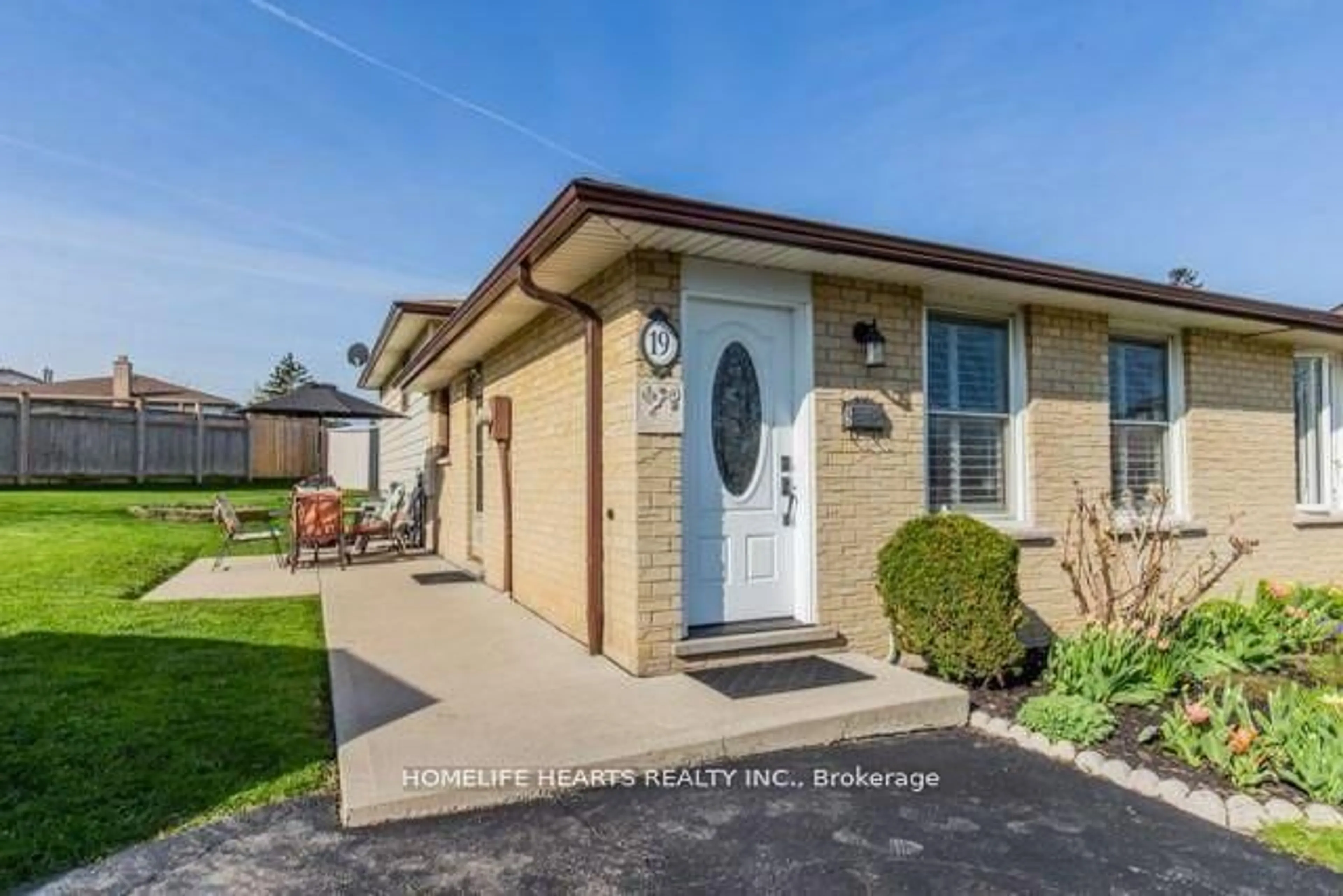 Unknown for 19 Hopewell Cres, Hamilton Ontario L8J 1P3