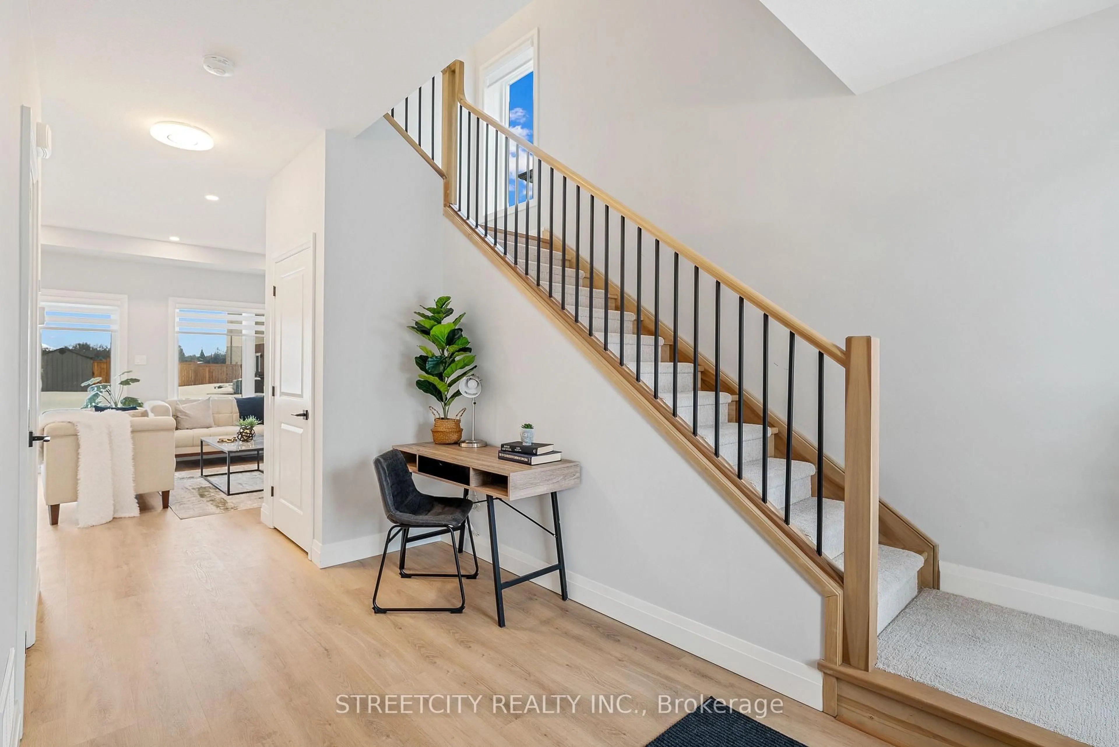 Indoor entryway for 75 Greene St, South Huron Ontario N0M 1S3