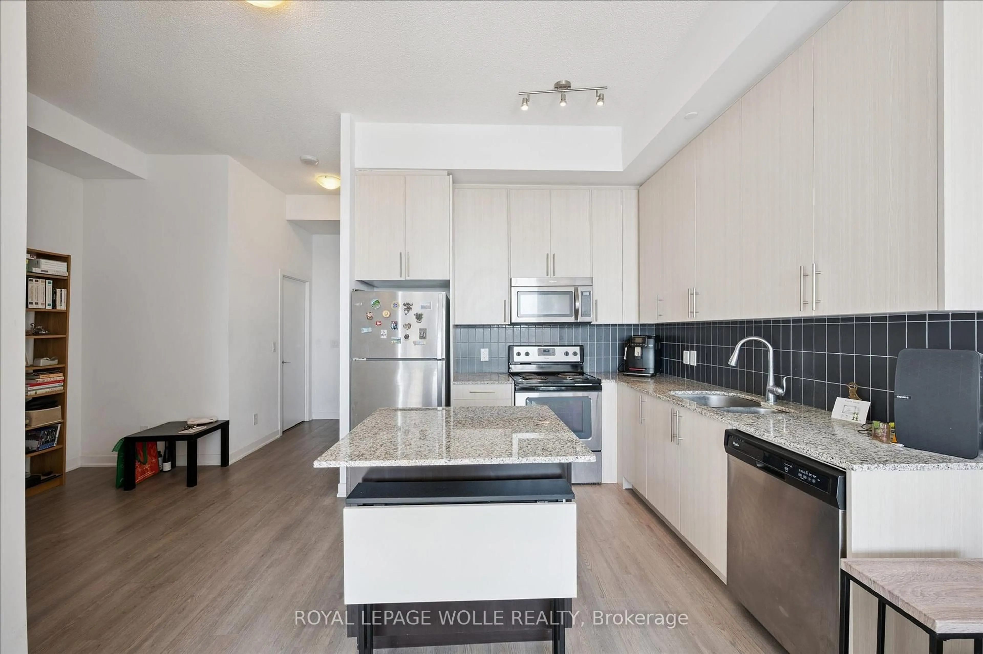 Open concept kitchen, unknown for 85 Duke St #1707, Kitchener Ontario N2H 0B7