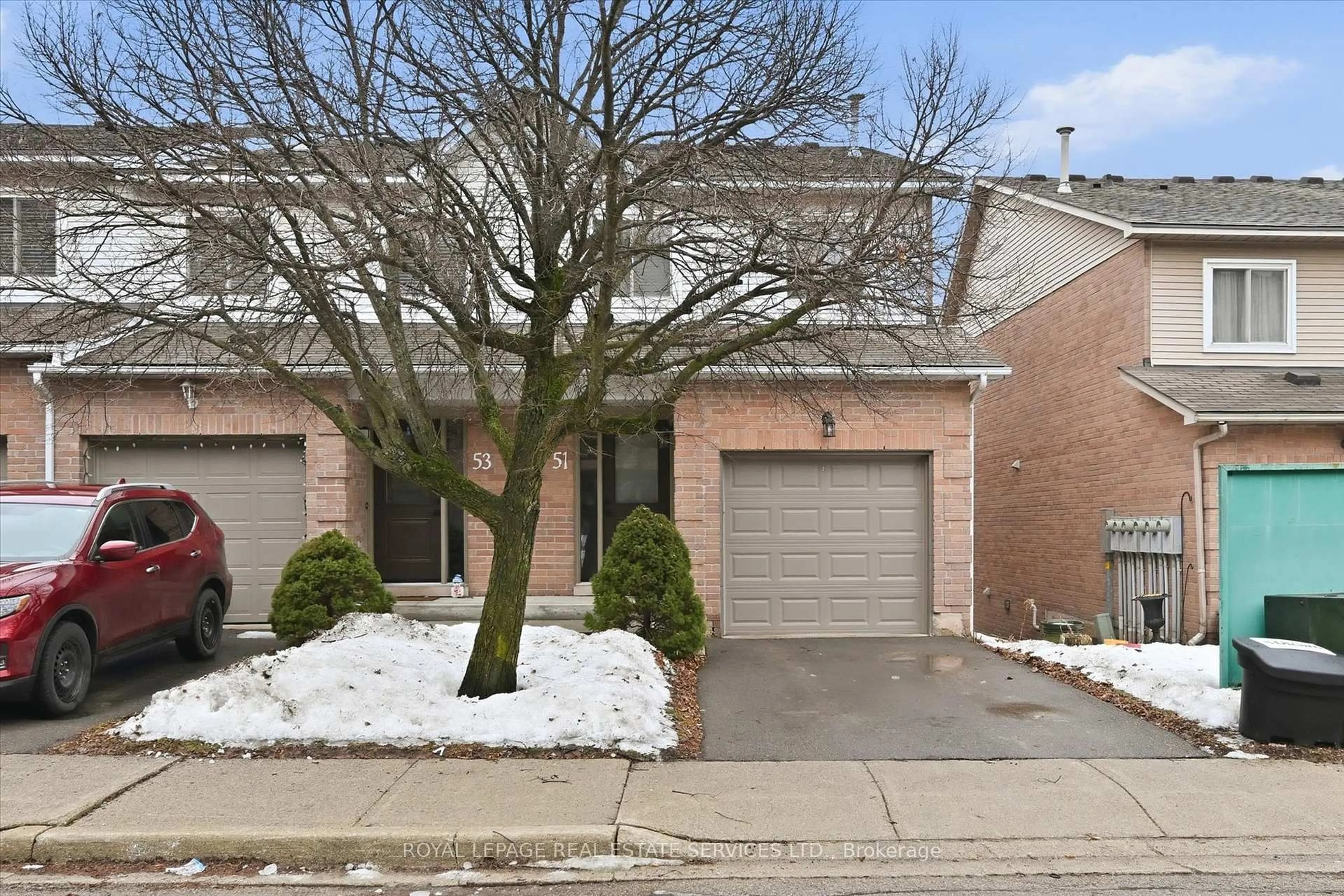 Home with brick exterior material, street for 26 Moss Blvd #51, Hamilton Ontario L9H 6W8