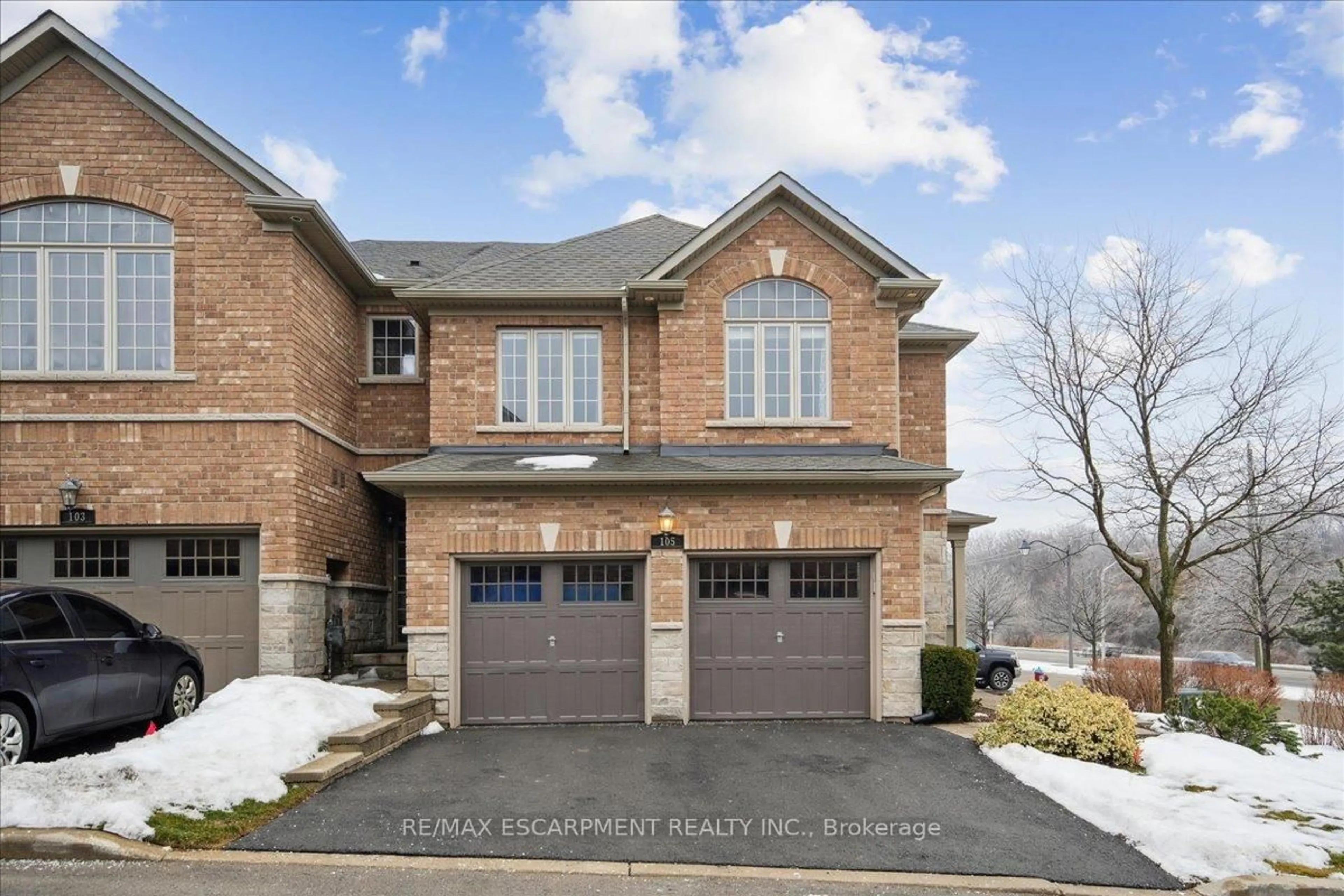 Home with brick exterior material, street for 105 Oakhaven Pl, Hamilton Ontario L9K 0B6