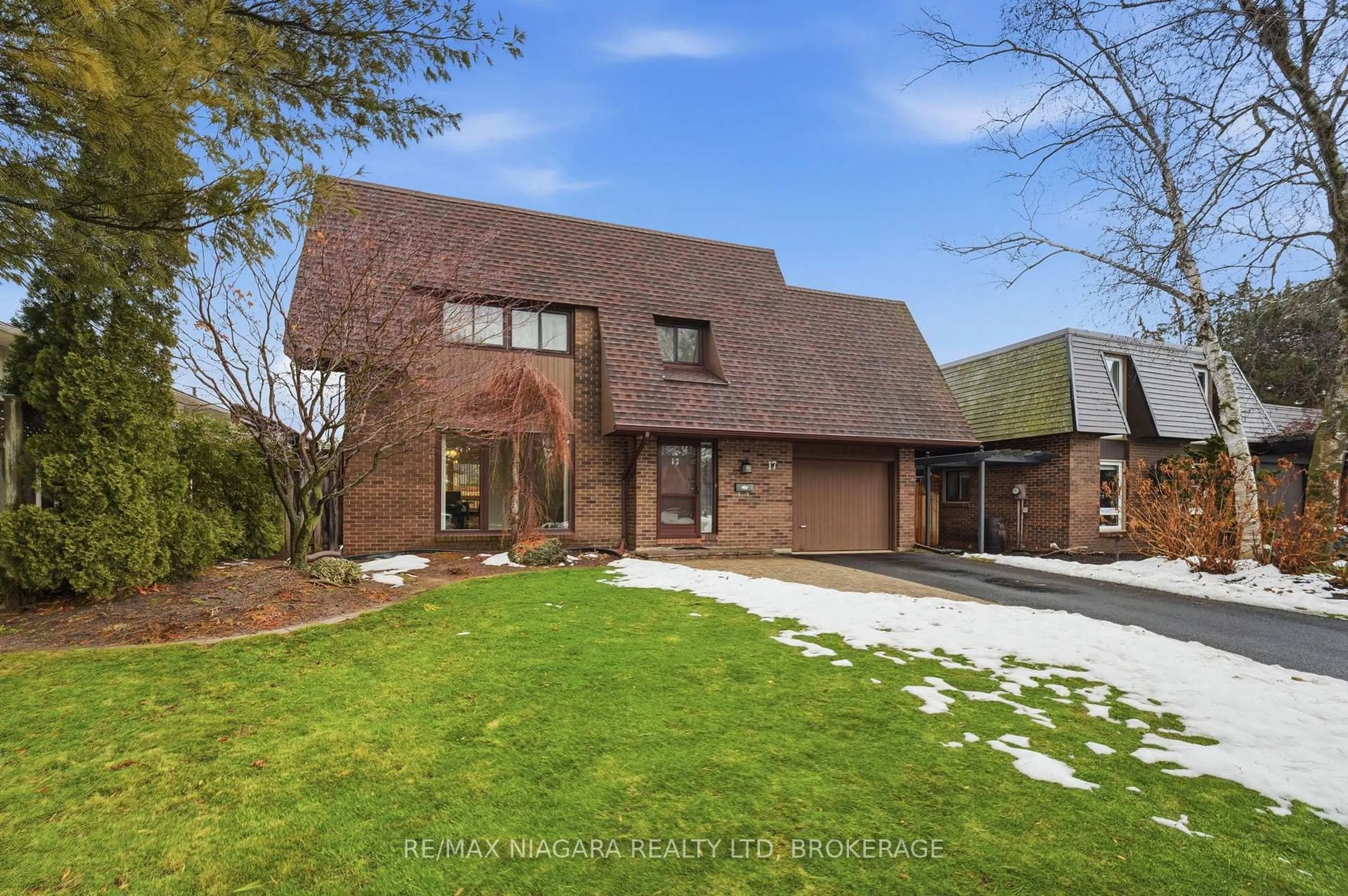 Home with brick exterior material, street for 17 The Cedars, St. Catharines Ontario L2M 6M7