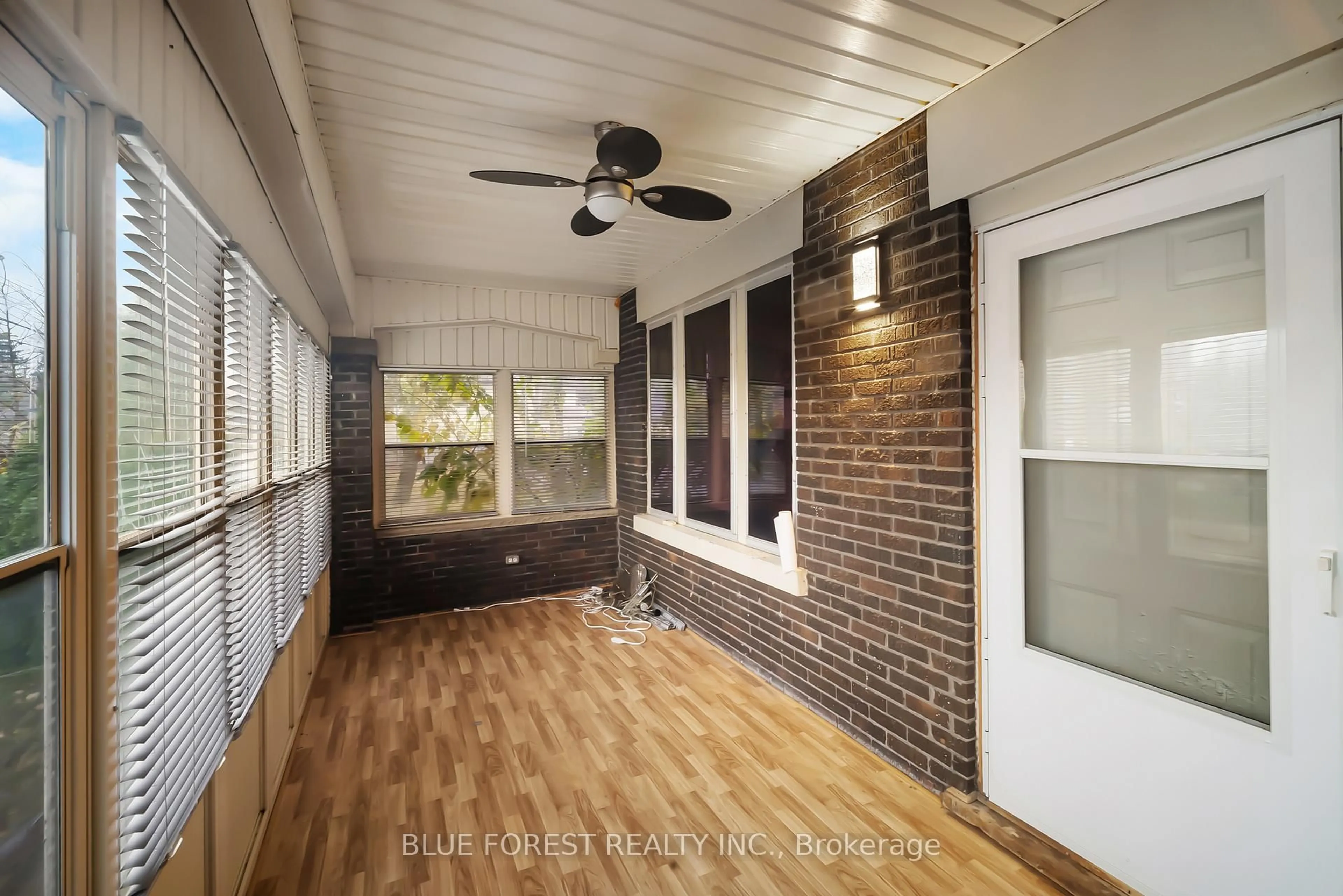 Unknown for 246 Grey St, London East Ontario N6B 1G5