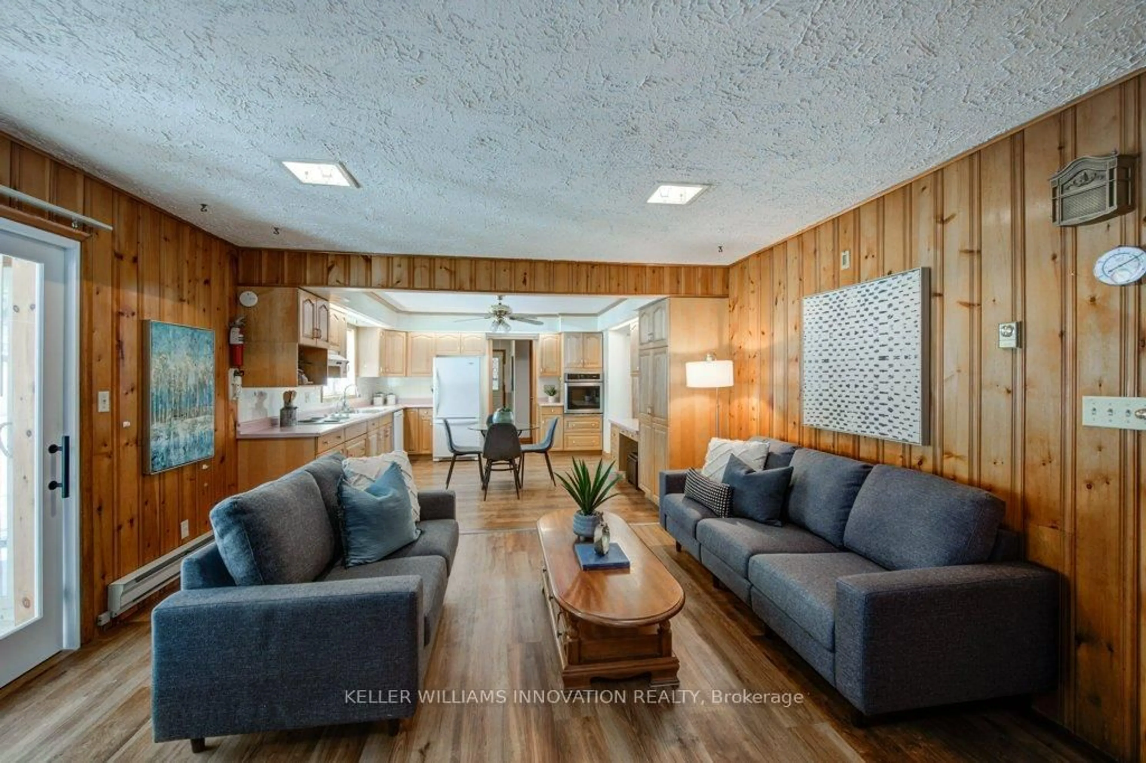 Lobby for 6691 Perth Line 44, West Perth Ontario N0K 1A0