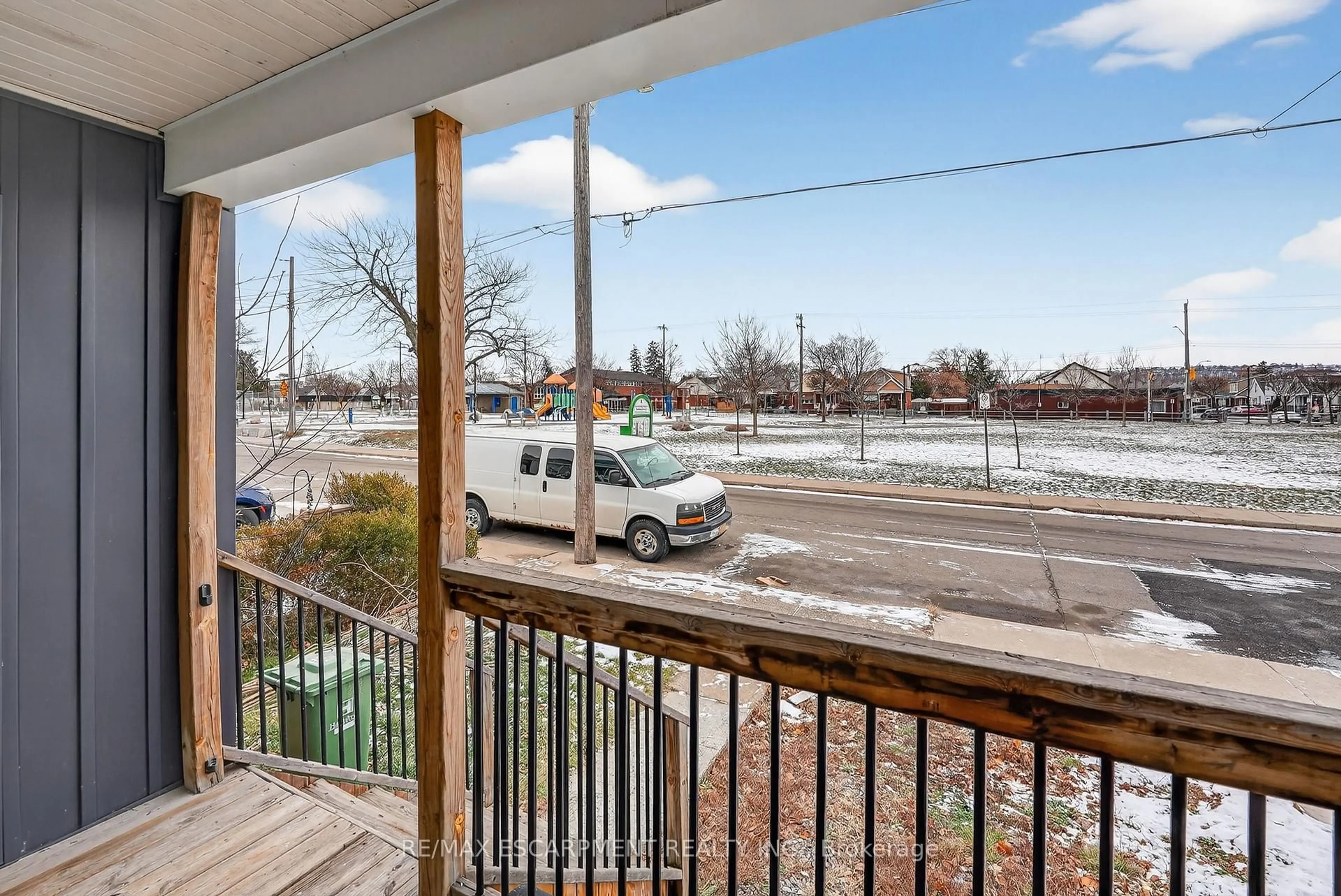 Patio, unknown for 49 Allan Ave, Hamilton Ontario L8H 2C8