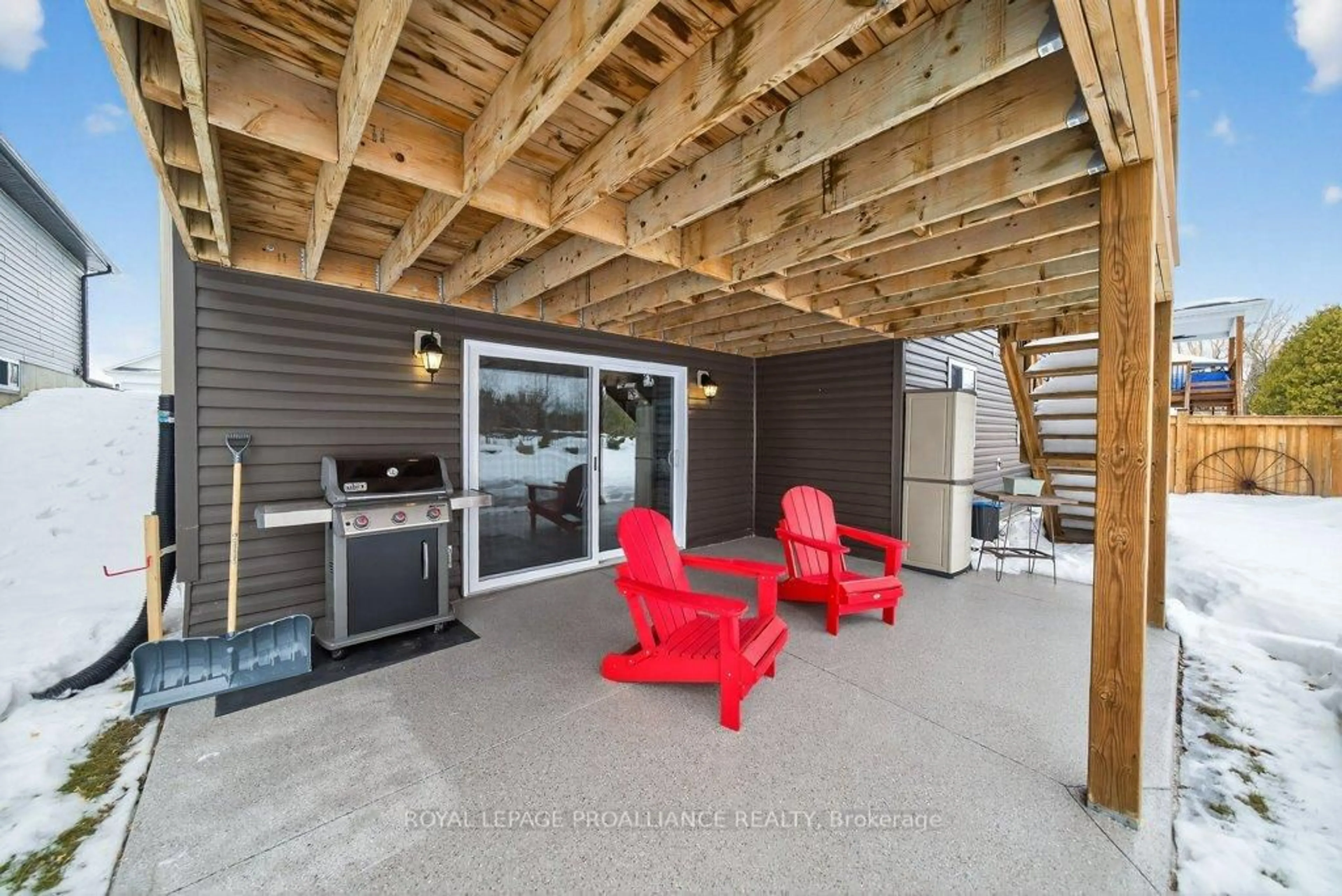 Patio, water/lake/river/ocean view for 21 Brookfield Cres, Quinte West Ontario K8V 0H9