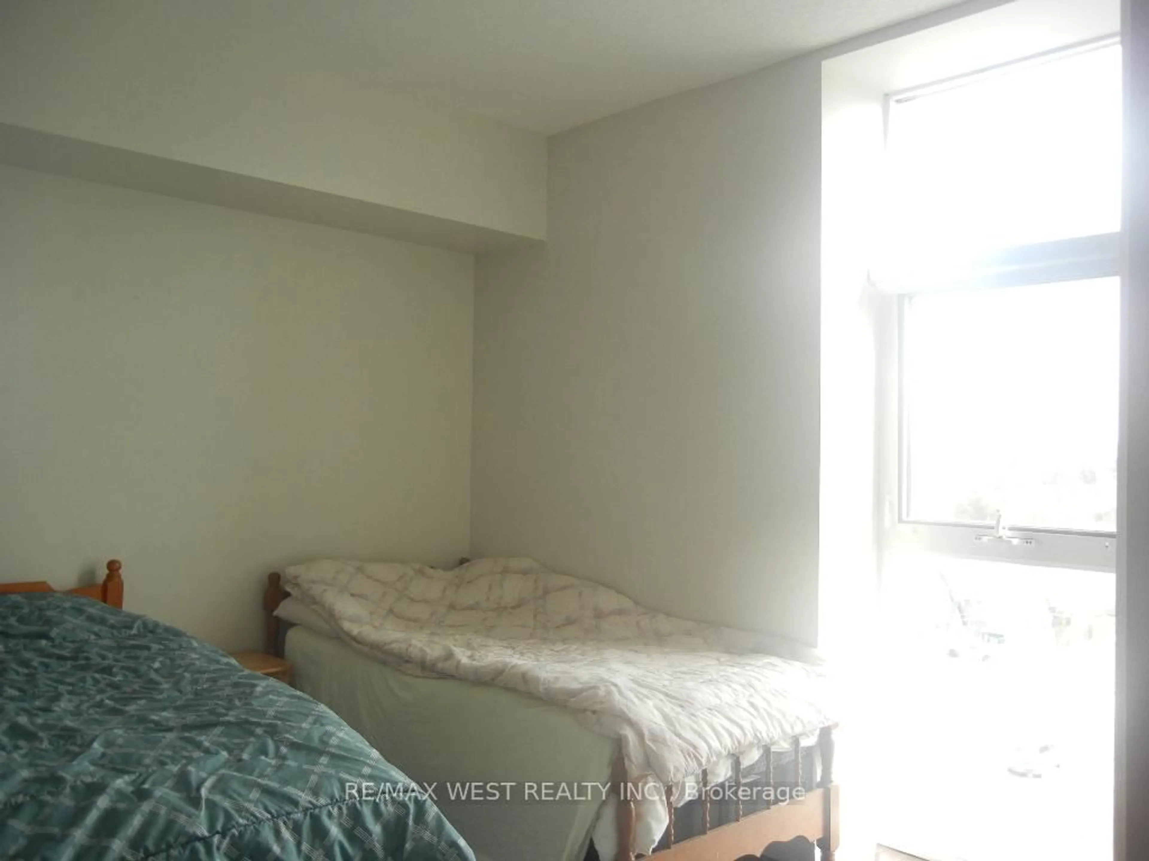 A pic of a room for 427 Aberdeen Ave #406, Hamilton Ontario L8P 2S4
