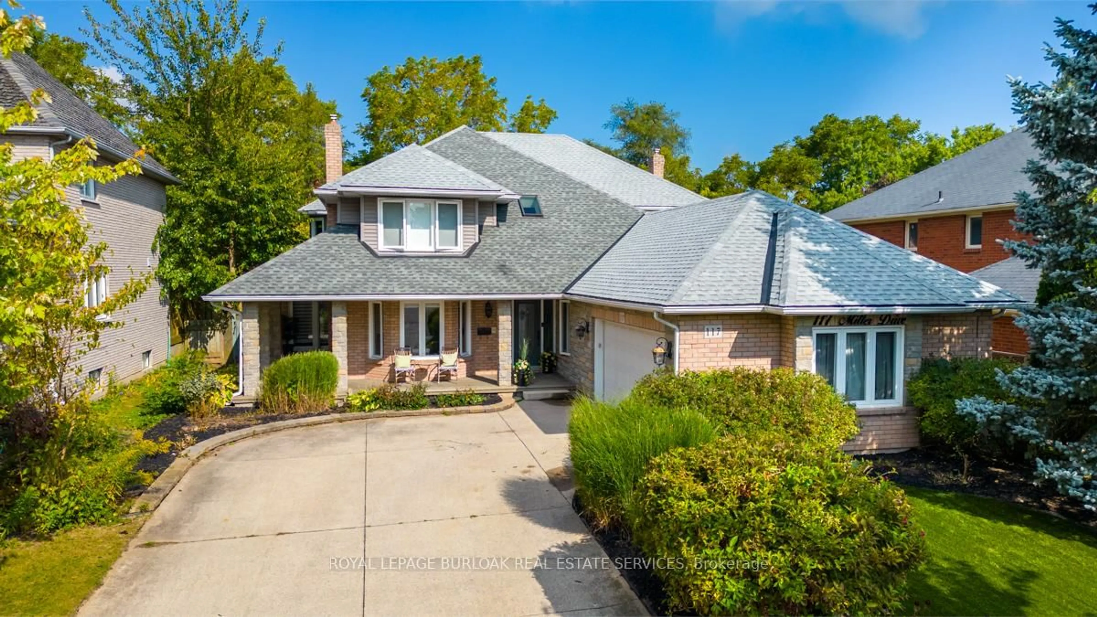 A pic from outside/outdoor area/front of a property/back of a property/a pic from drone, water/lake/river/ocean view for 117 Miller Dr, Hamilton Ontario L9G 4W2