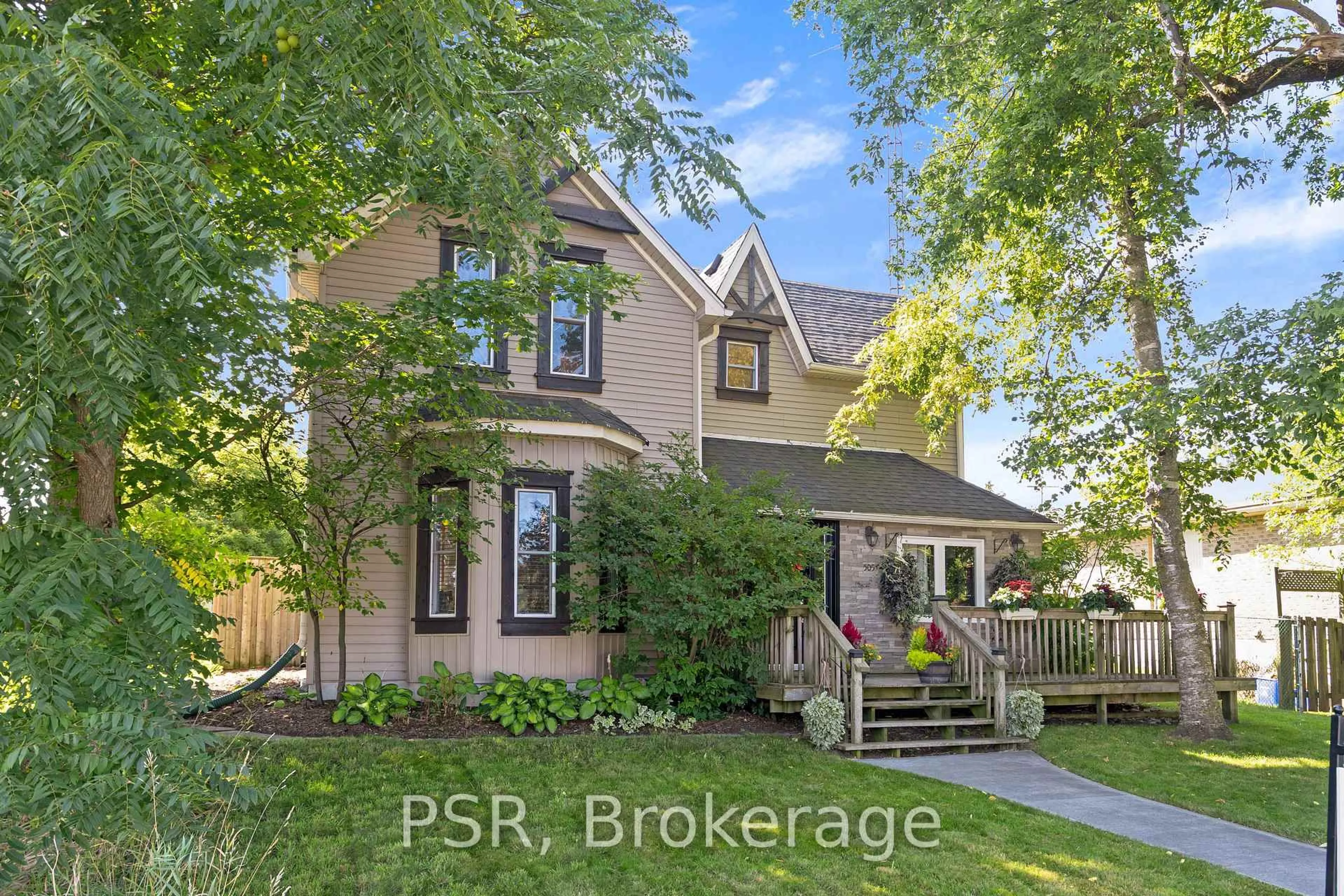 Home with brick exterior material, street for 505 Main St, Shelburne Ontario L9V 2Z1