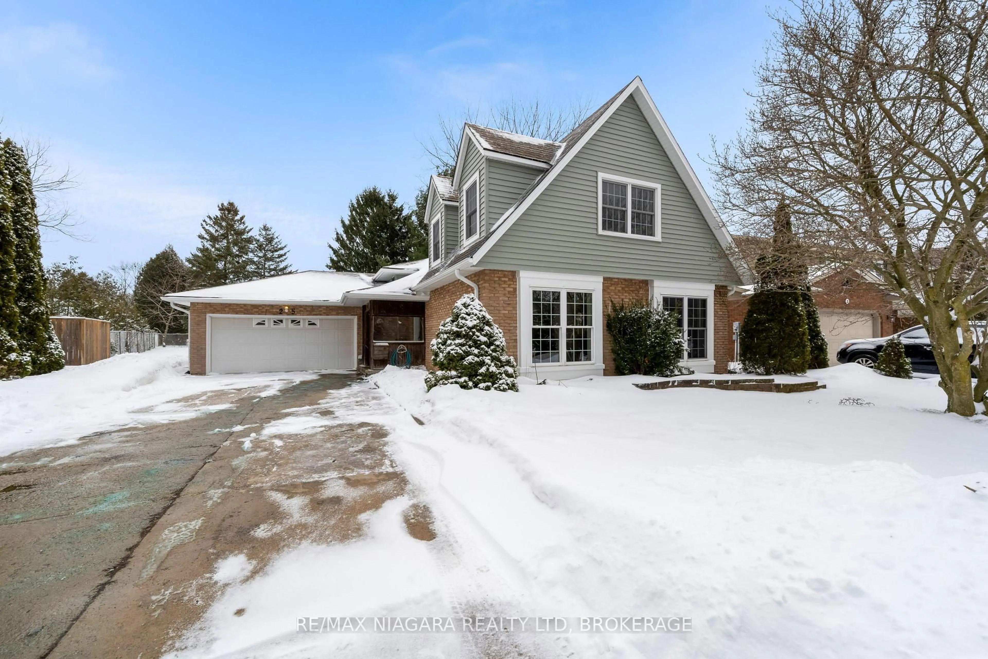 Unknown for 25 Vinemount Dr, Pelham Ontario L3E 0R9